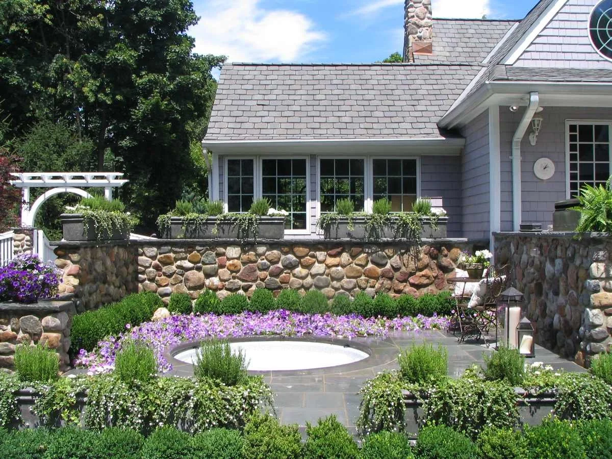 Garden With Retaining Walls in Allendale, NJ