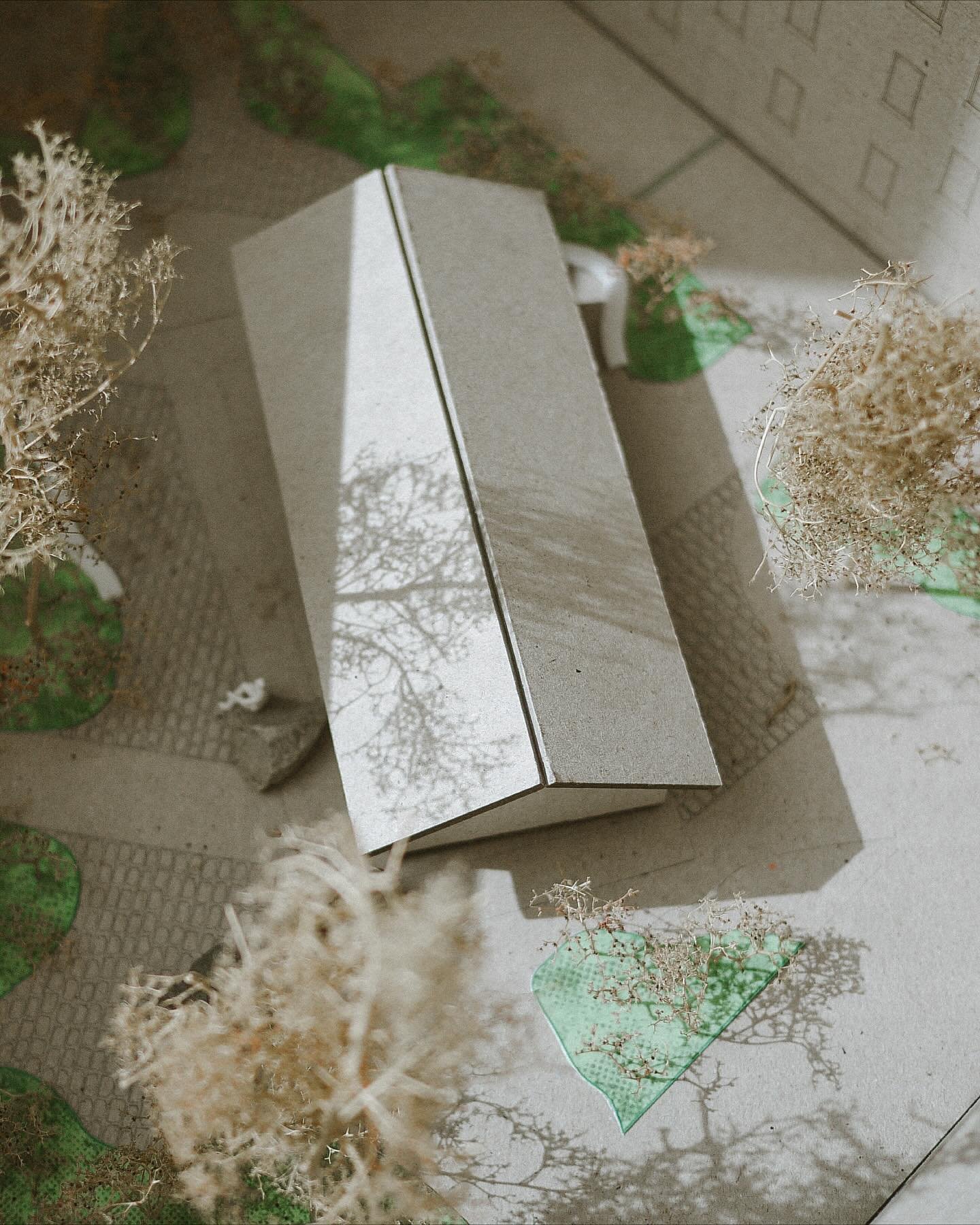 At edit, we work in 3D because landscapes are 3D.
By building physical models, we gain deeper insights into terrain, explore solutions alongside architects and specialists, and present our visions to clients in a way that feels clear and tangible.
Be