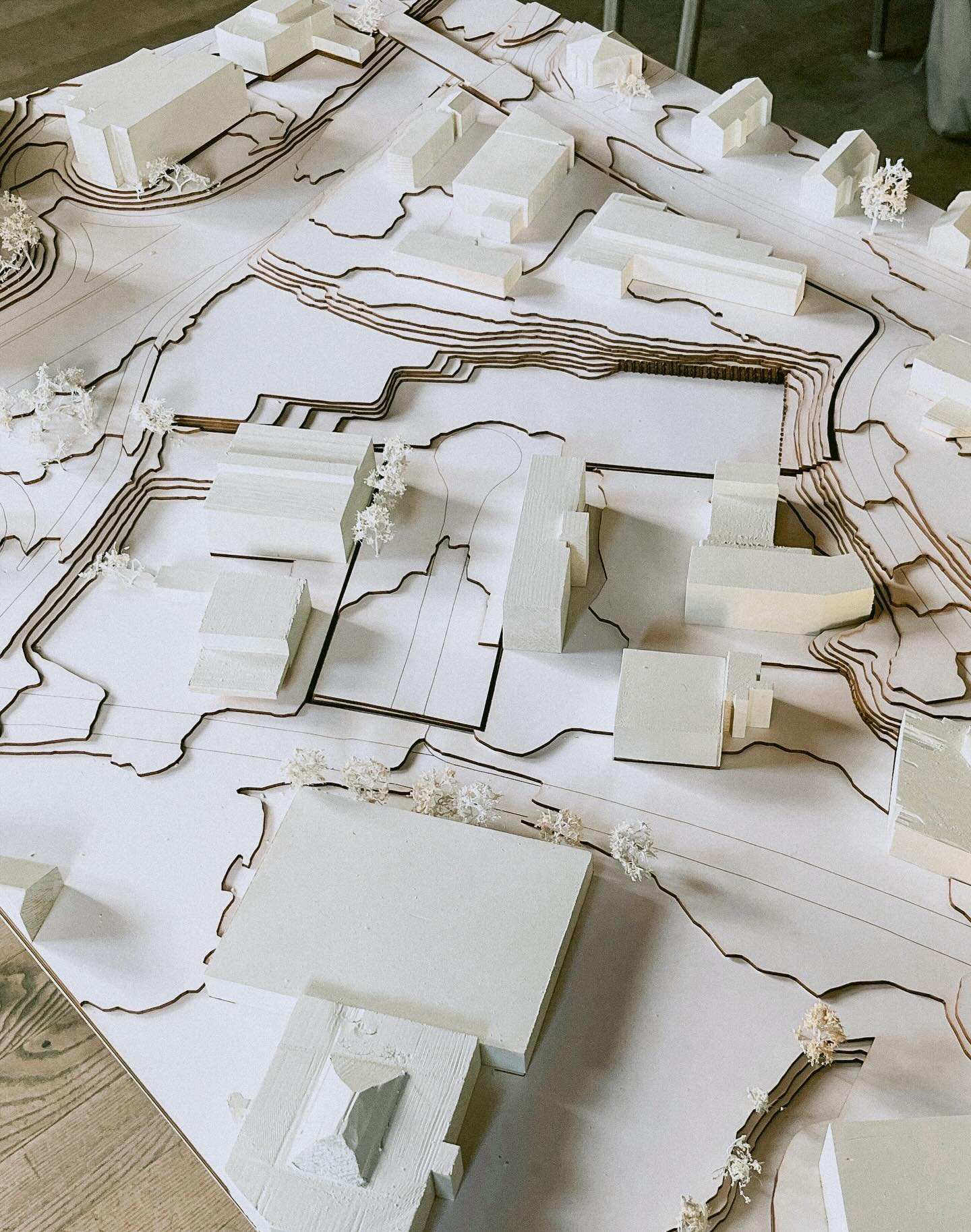 Linn recently served as a jury member for the invited architecture competition for Nils Hansens vei 9&ndash;11 at Bryn East in Oslo, commissioned by Bertel O. Steen and organized by @arkitektforbundet 

Three strong teams delivered proposals. After a