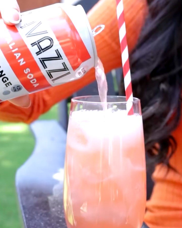 Need a refreshing break from the work hustle? 🍋✨ Try Bravazzi Hard Italian Soda, a crisp &amp; refreshing twist on summer sipping! 🍊 #FizzAndFun #DrinkPink #BestBrands #bravazzi