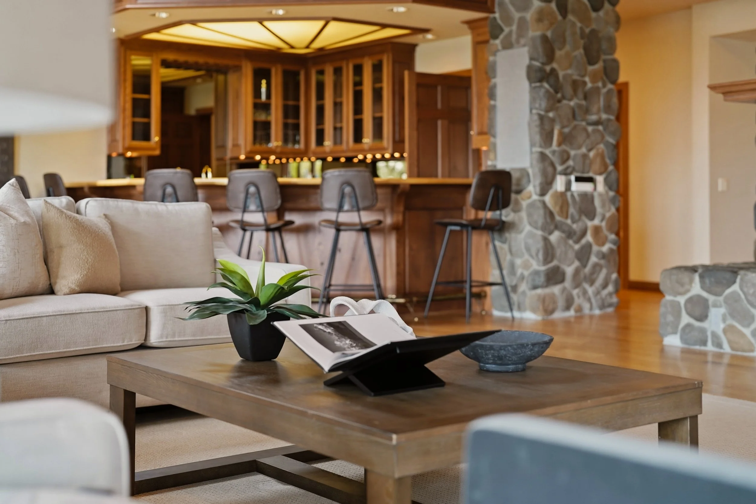 Inside-Media-Horizon Detail-3.jpg