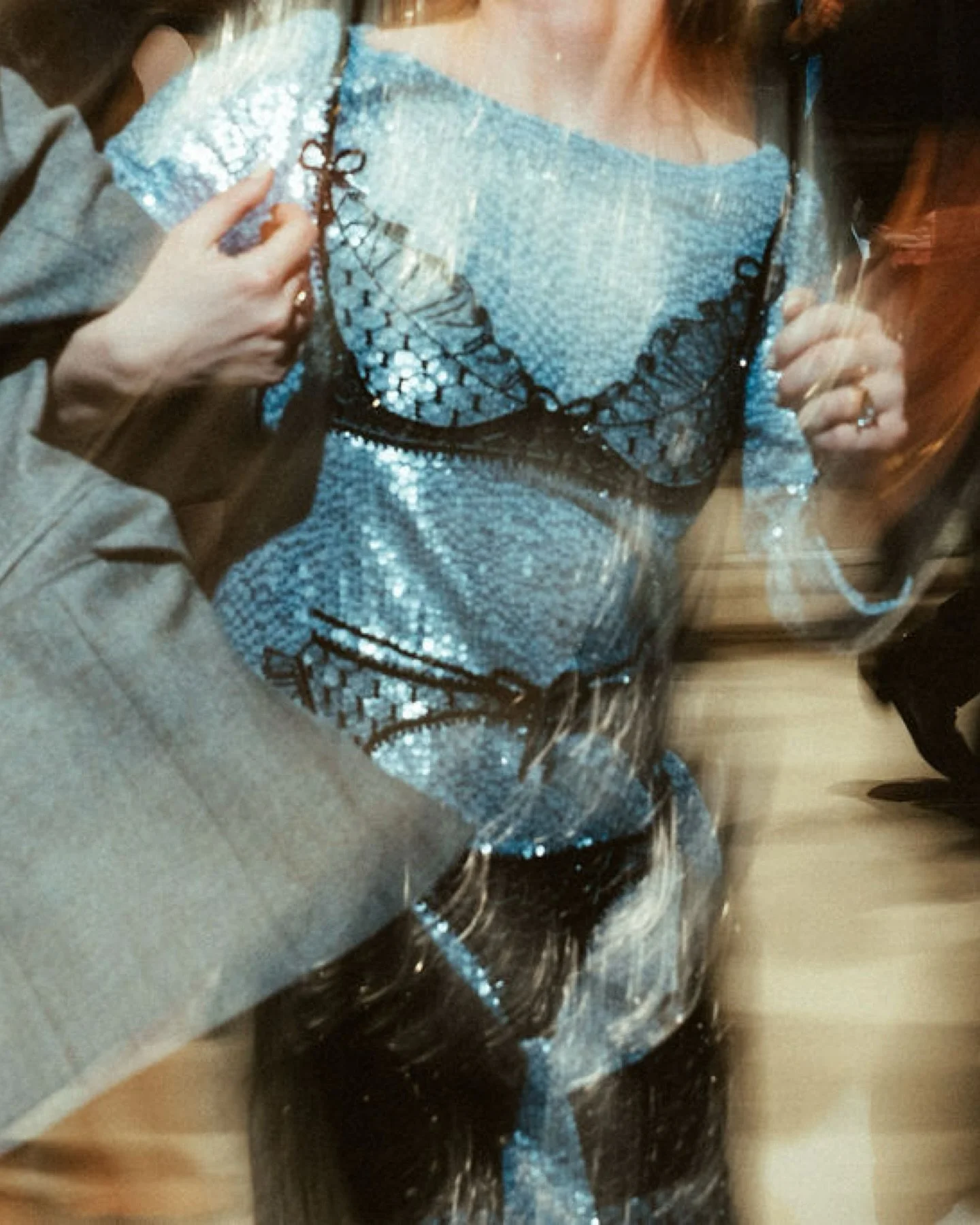 The pARTy of my dreams. Much more to come from Jenna and Abraham's wedding weekend at The AKG ❤️
.
.
.
.
.
Catering @richscatering 
Florals @botan_flowers 
Venue @buffaloakgartmuseum 
Hair @sarah_hix_hair 
Makeup @groomservice 
Dress @wiederhoeft 
Si