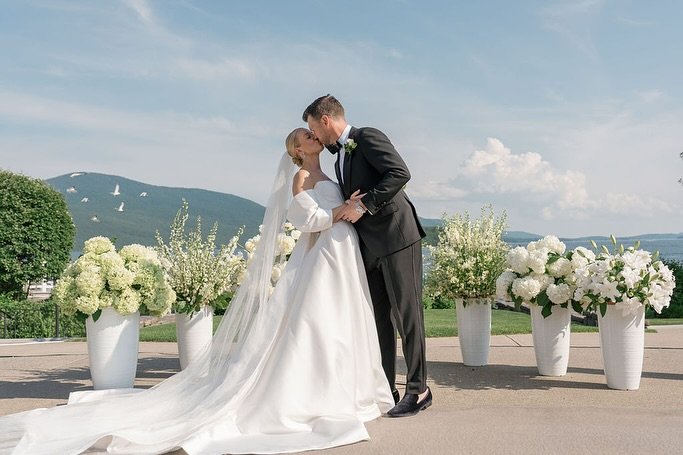 A glimpse of last week on Lake George 
.
.
.
Planning &amp; event design: @therefinedhost 
Venue: @thesagamoreresort 
Florals &amp; production: @renaissancefloraldesign 
Photography: @meccay_photography 
Second photography: @sarahbridgemanphoto 
Cont