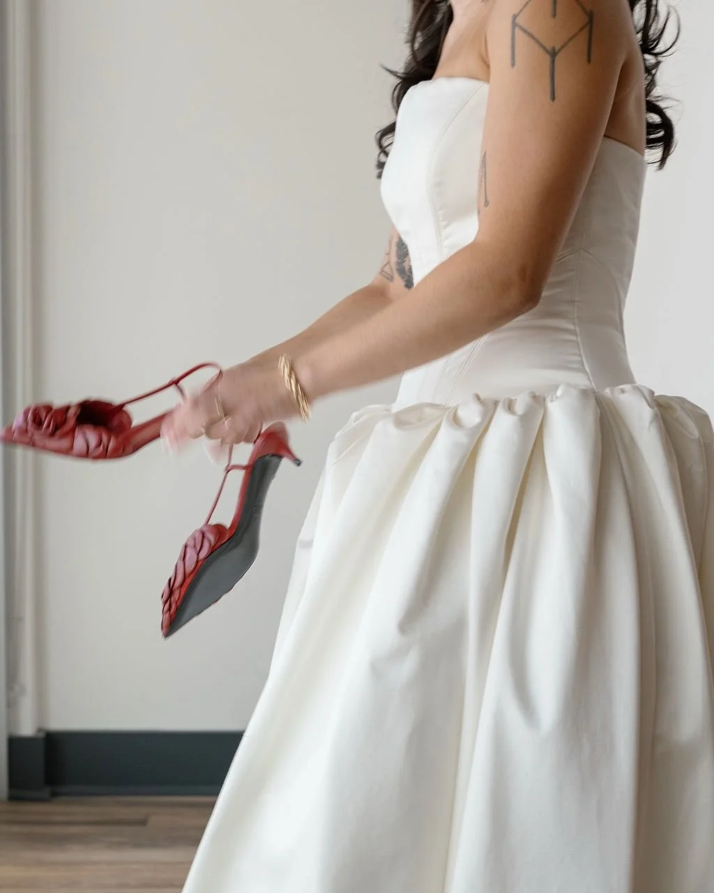 any excuse to post a pop of red ❣️