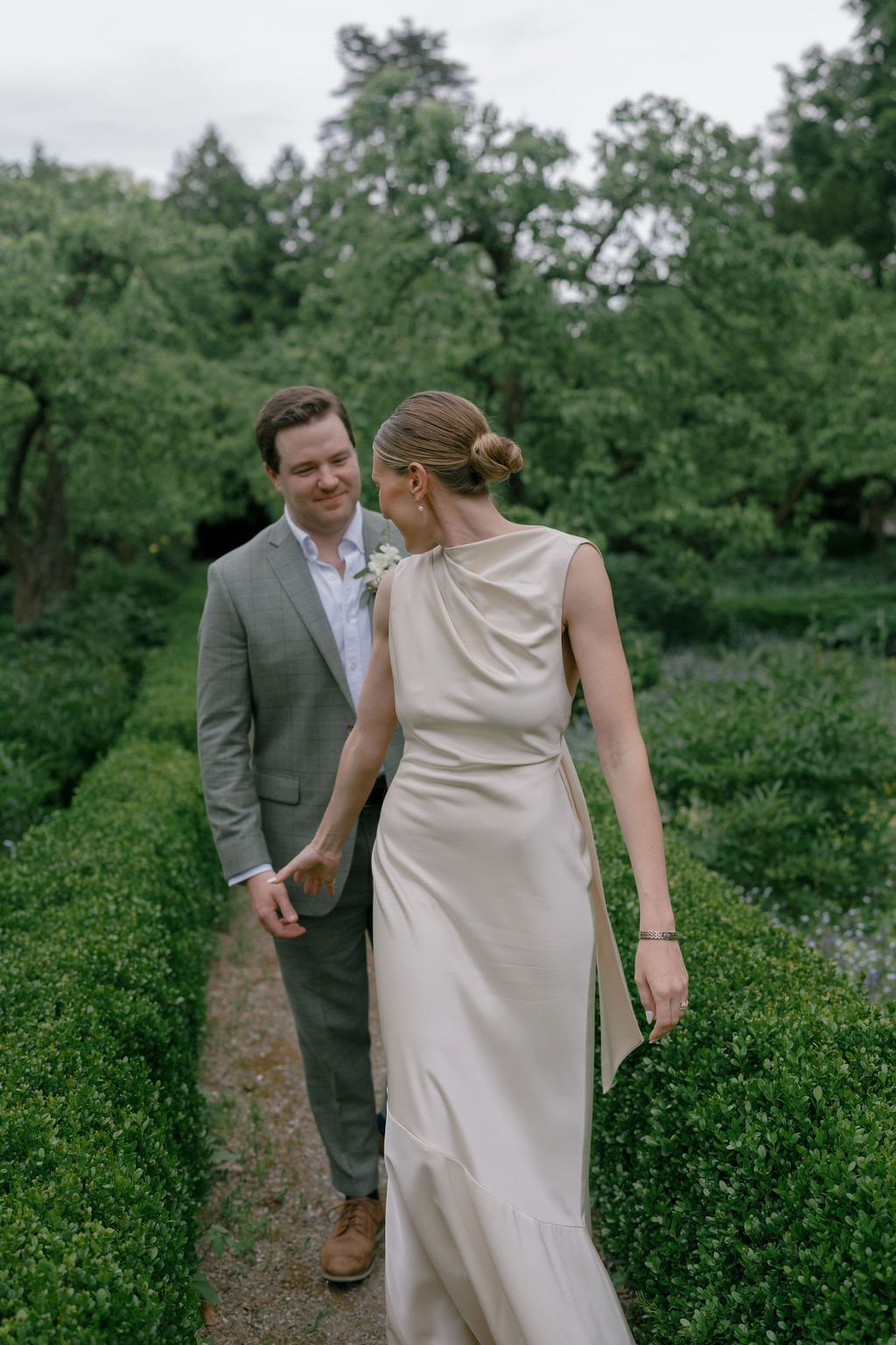 bride-groom-walking.jpg