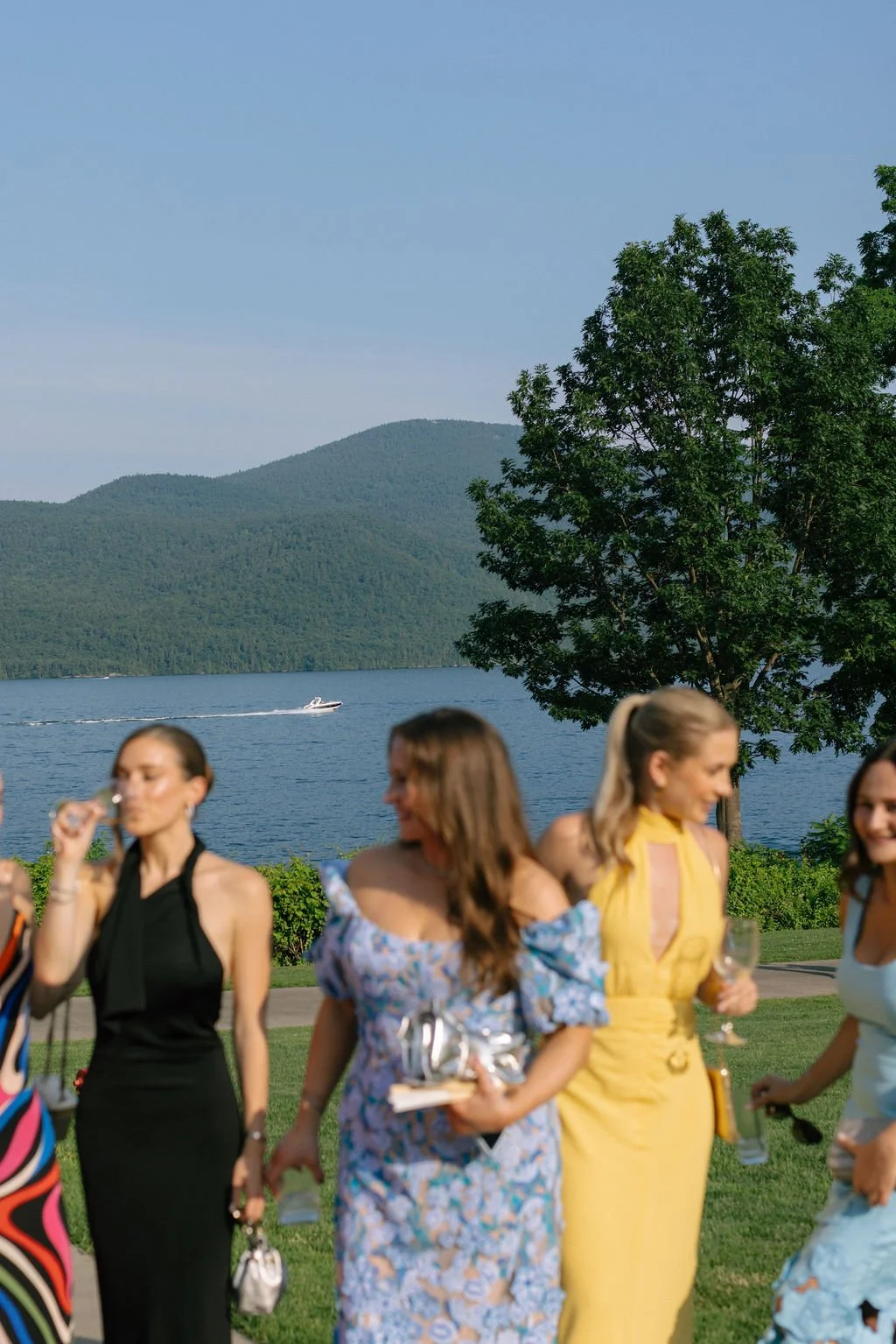 cocktail-hour-at-sagamore-resrot-luxury-wedding.jpg
