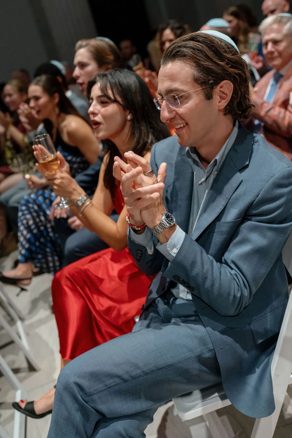 guests-clapping-art-museum.jpg