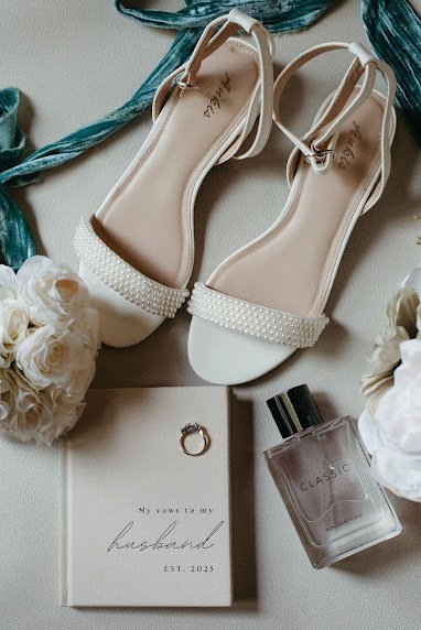 bride wedding shoes 