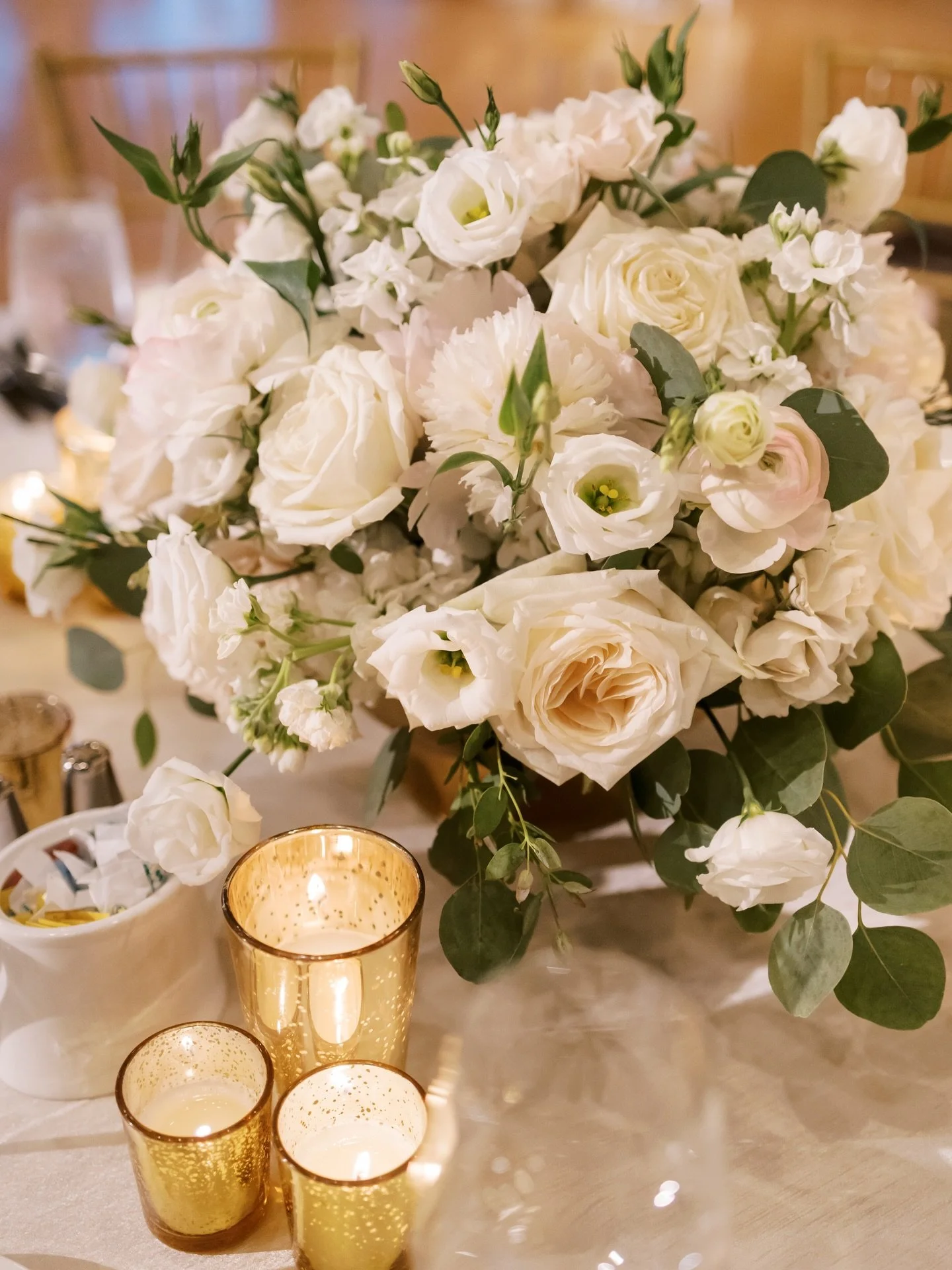 Pinterest board got you feeling more overwhelmed than inspired? Deep breath. 🤍

You want a breathtaking, romantic reception, but worrying about cluttered tables and clashing details can steal the joy right out of planning.

The secret to an unforget