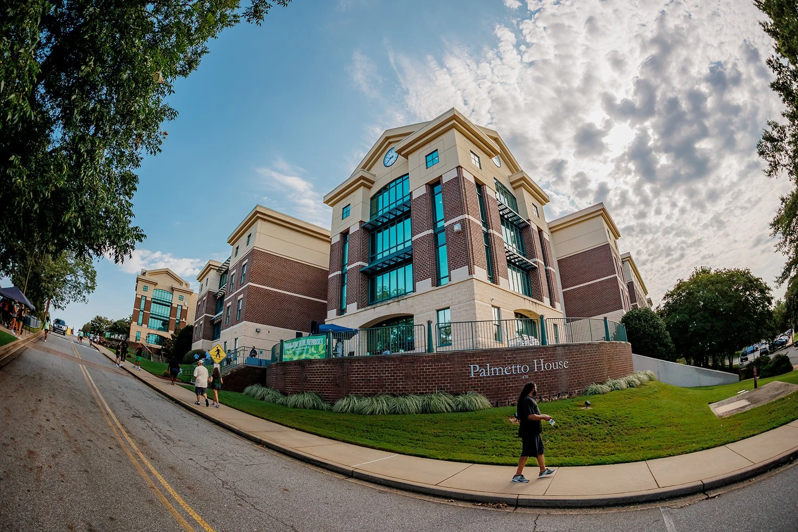 fisheyes_0003_Background.jpg