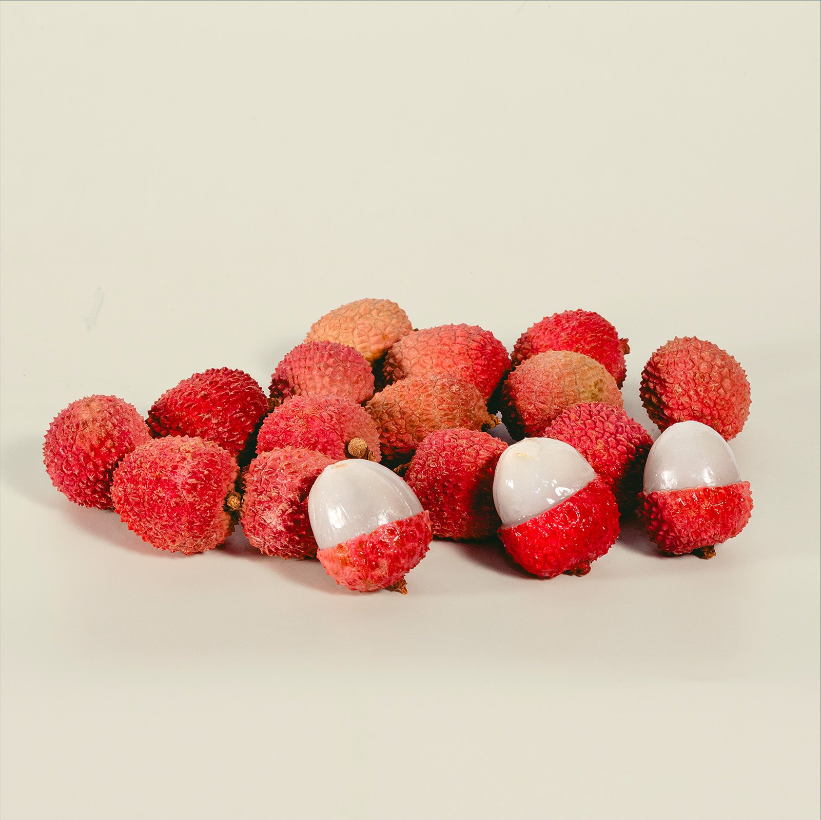 Single lychee fruit, rough red shell tropical fruit wholesale, fresh produce by Ecoripe Tropicals