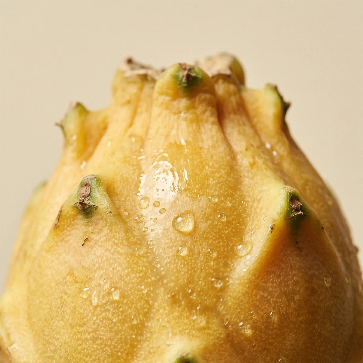 YELLOW_PITAHAYA_HOWTOEAT.jpg
