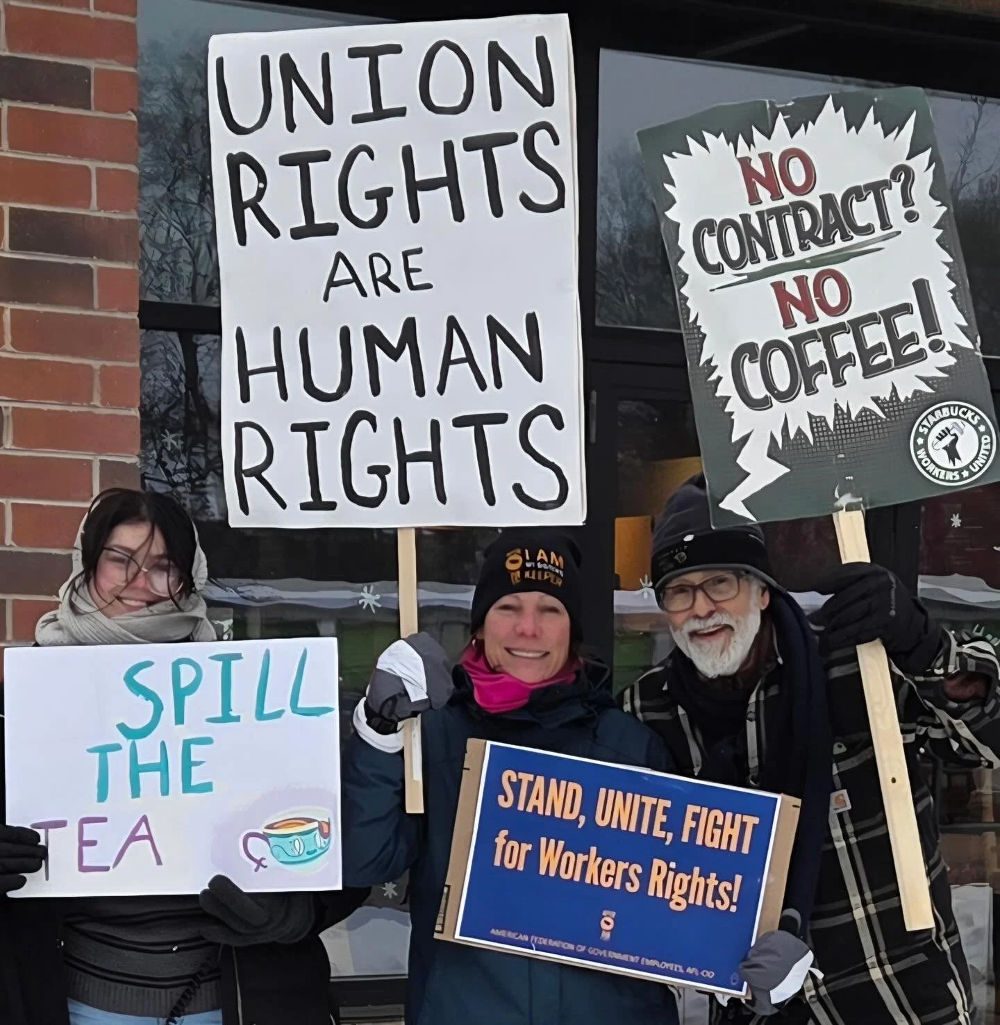 AFGE 3907 and HVALF members on the picket line with striking Starbucks workers this morning!! Solidarity with @carpenterroadswu and @glencoecrossingswu for a fair contract. No Contract, No Coffee!