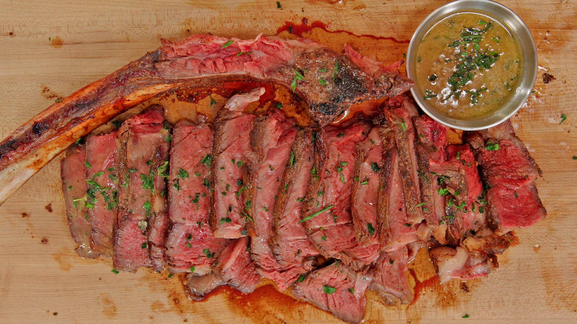 Smoked &amp; Seared Tomahawk Steak