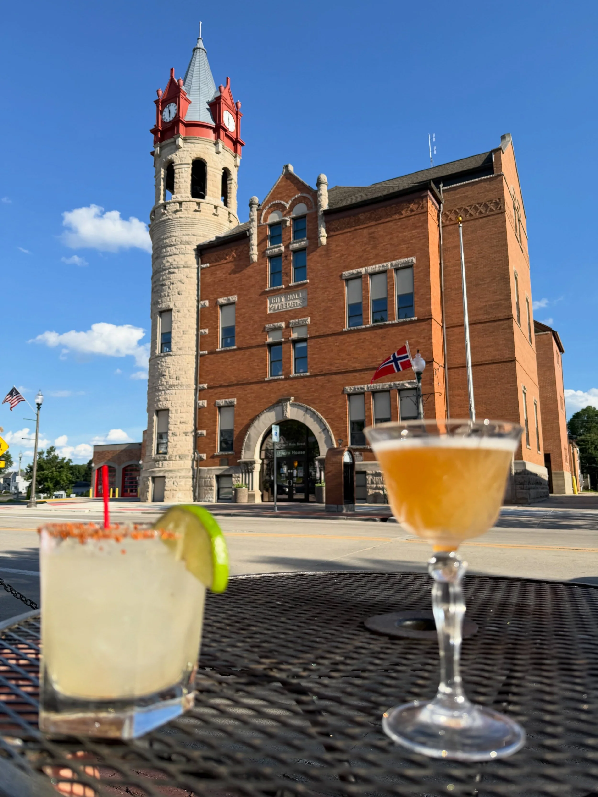 We&rsquo;ve got the patio to enjoy the weather! Don&rsquo;t forget that we have $5 cocktails from 5p-7p on Monday and Tuesdays!
 
Three nights of music this week!
 
Jeff &amp; Mike on Thursday 
Richard Shaten on Friday 
Matt Blair Trio on Saturday!
&
