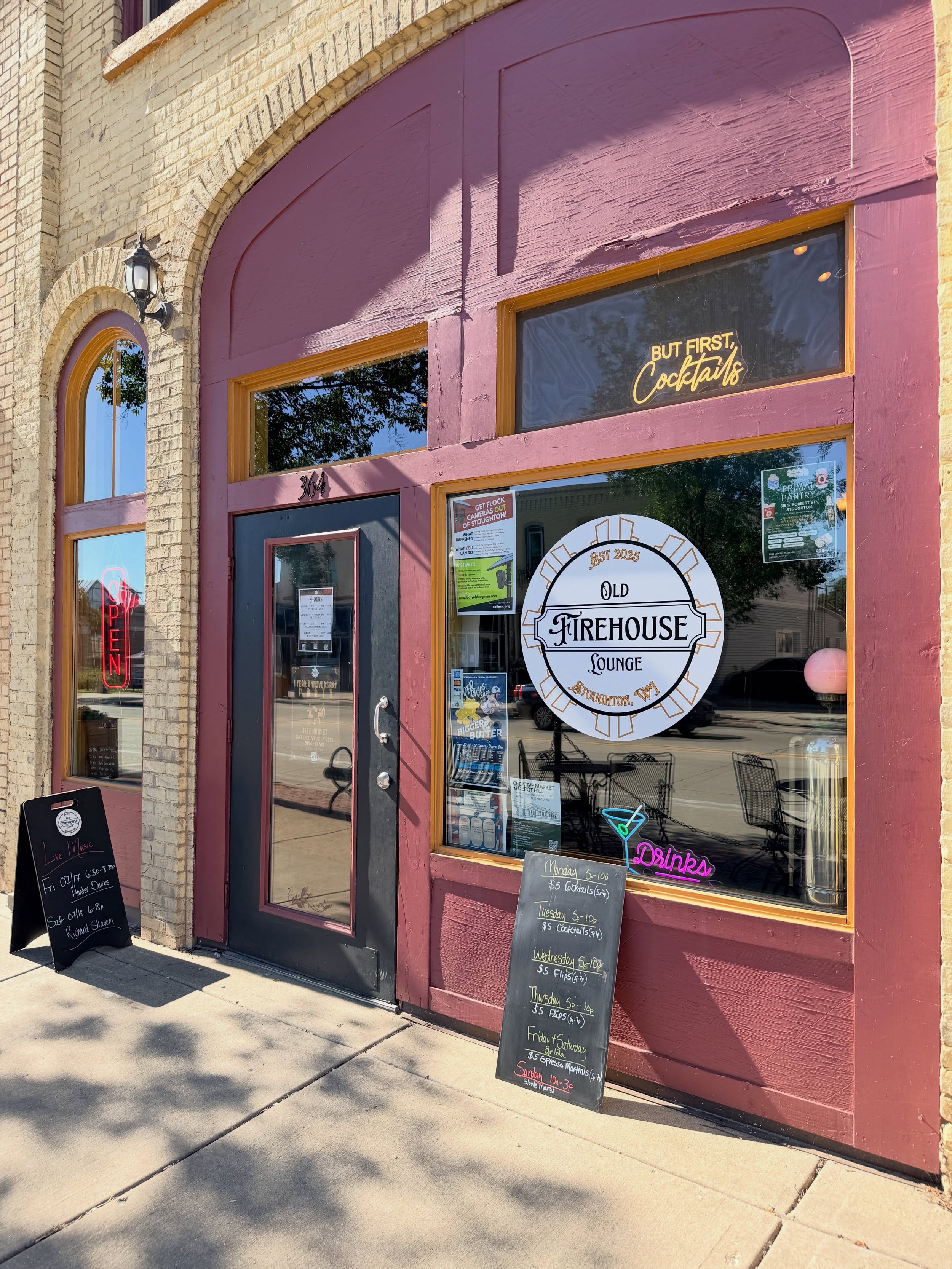 Step into the air conditioned lounge serving up cold cocktails, cold beer and good vibes!
 
Open until 10p Monday - Thursday and 12am Friday - Saturday. Don&rsquo;t forget about Sunday Bloodys! Every Sunday 10a-3p!

 
 
#colddrinks #aiconditioning #c
