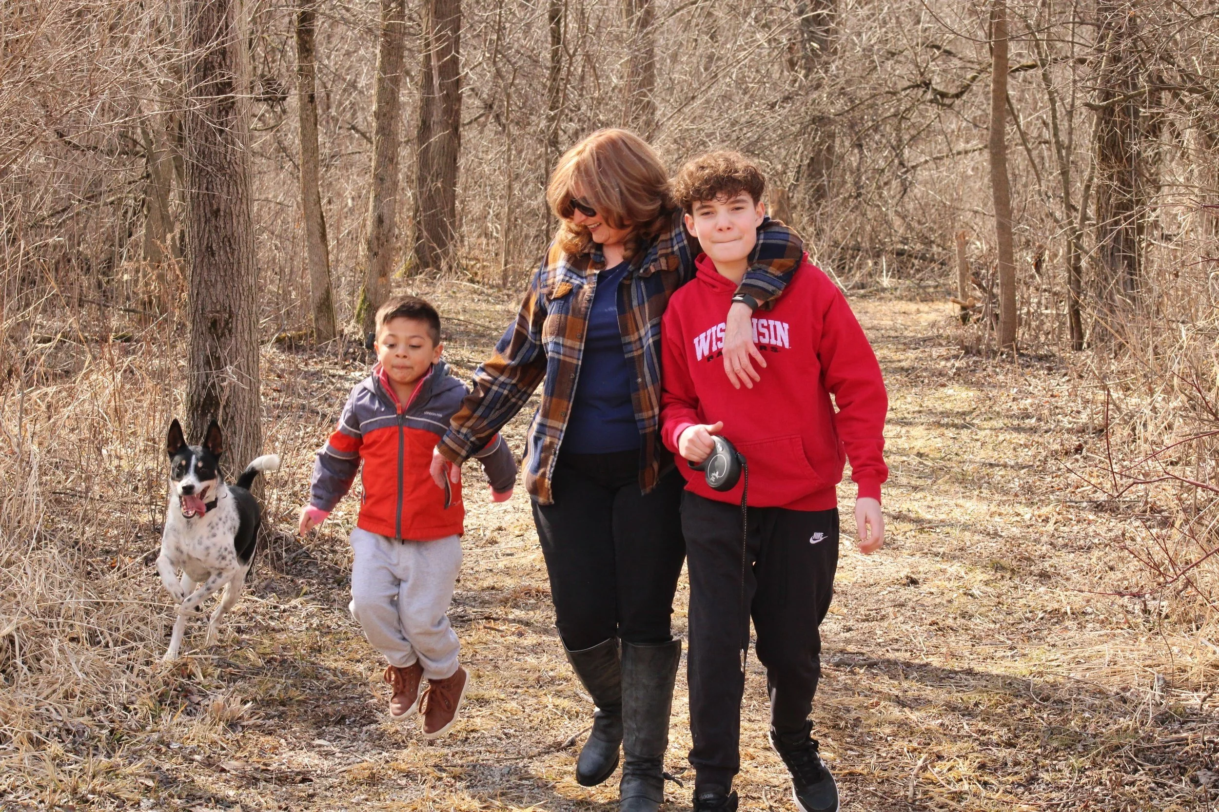 lisa-white-for-wisconsin-district-17-senate-hike-with-family.jpg