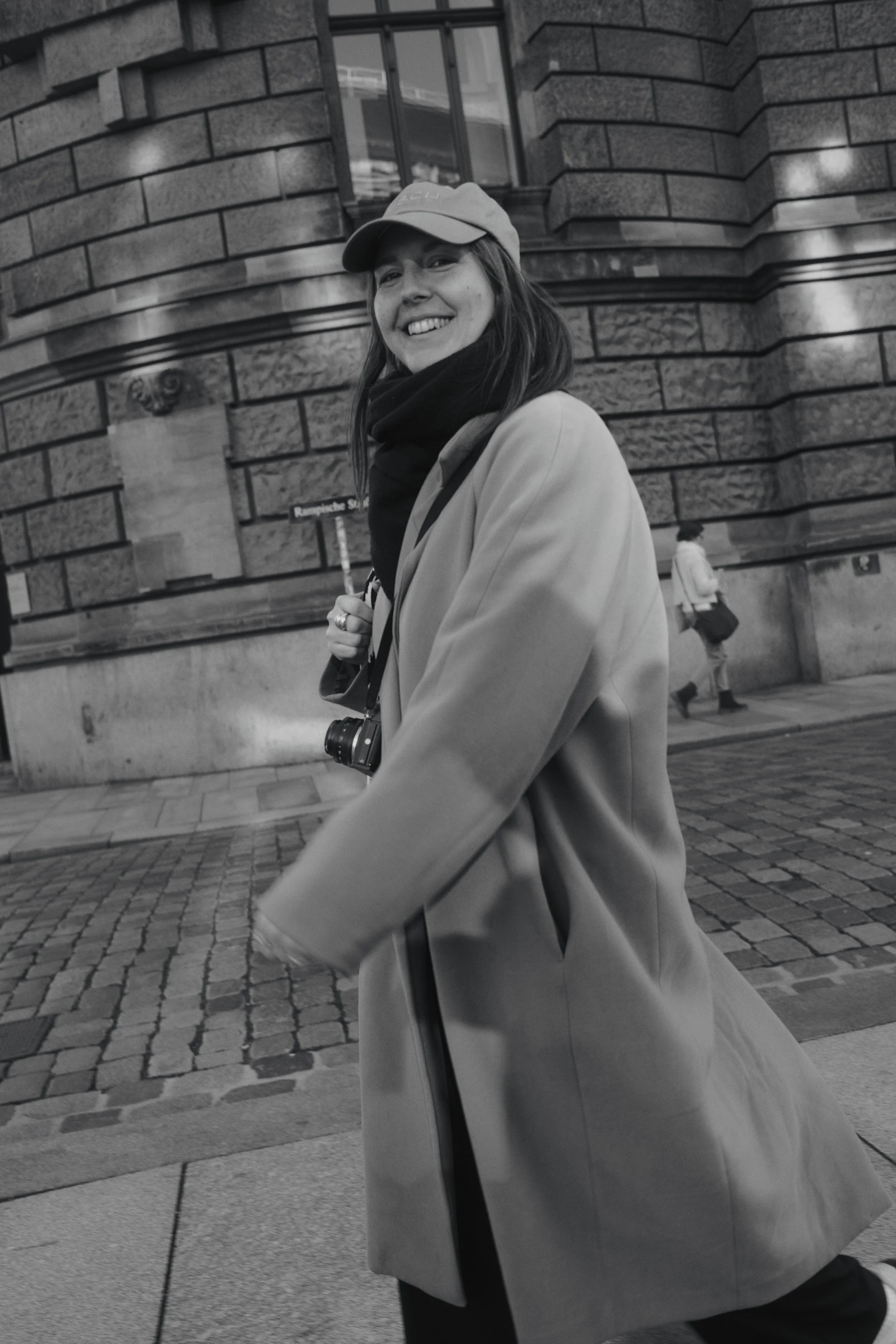 portrait of wedding photographer  JULIA NINI