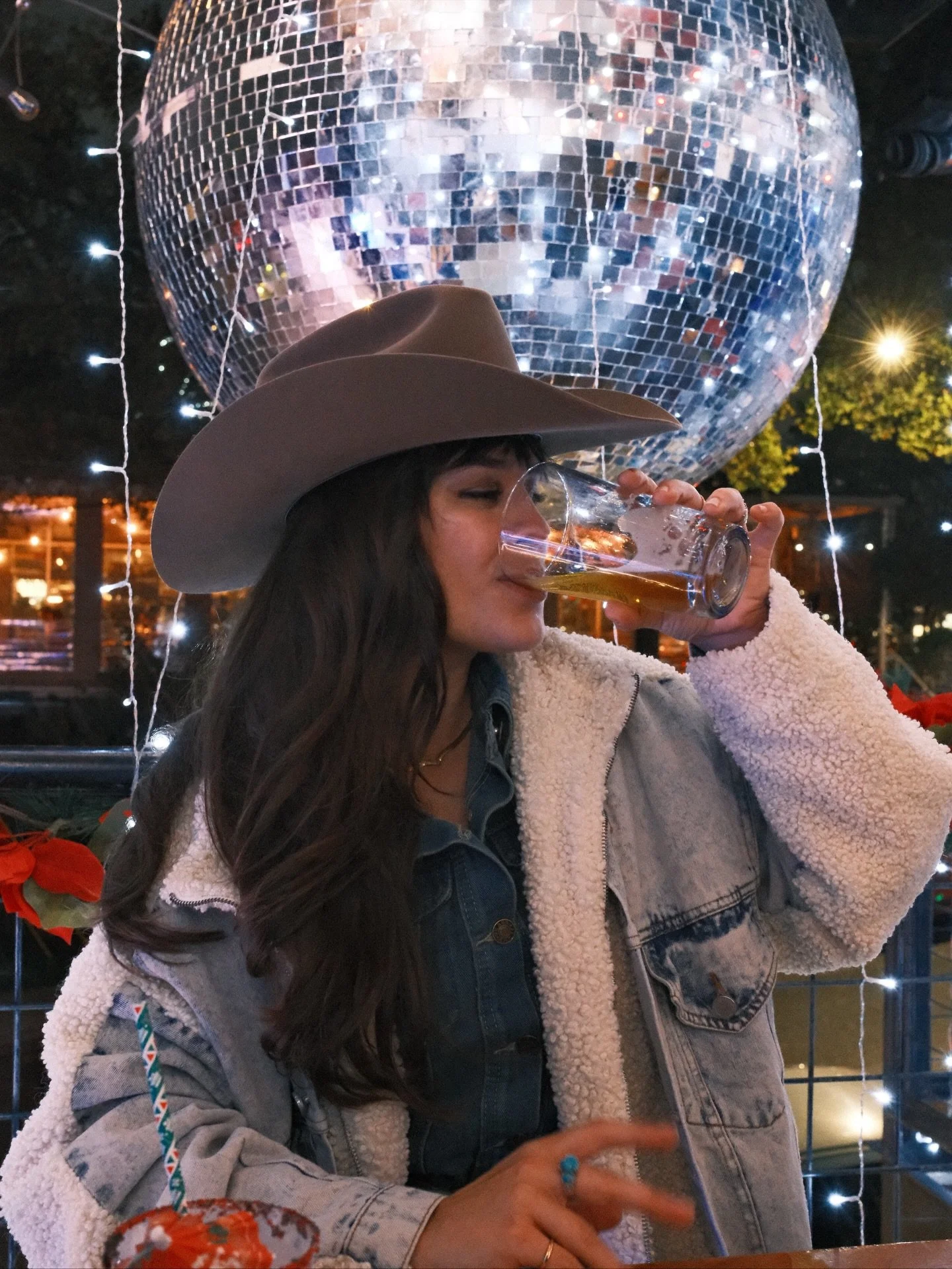 Date night w/ @gassy_mexican ((he proceeded to look after me at 3:30am in a very bad flare bless this man))
📍
Drinks @ @gibsonstbar 
Omakase @ @soto_restaurant_atx 

#atx #atxeats #fujifilm