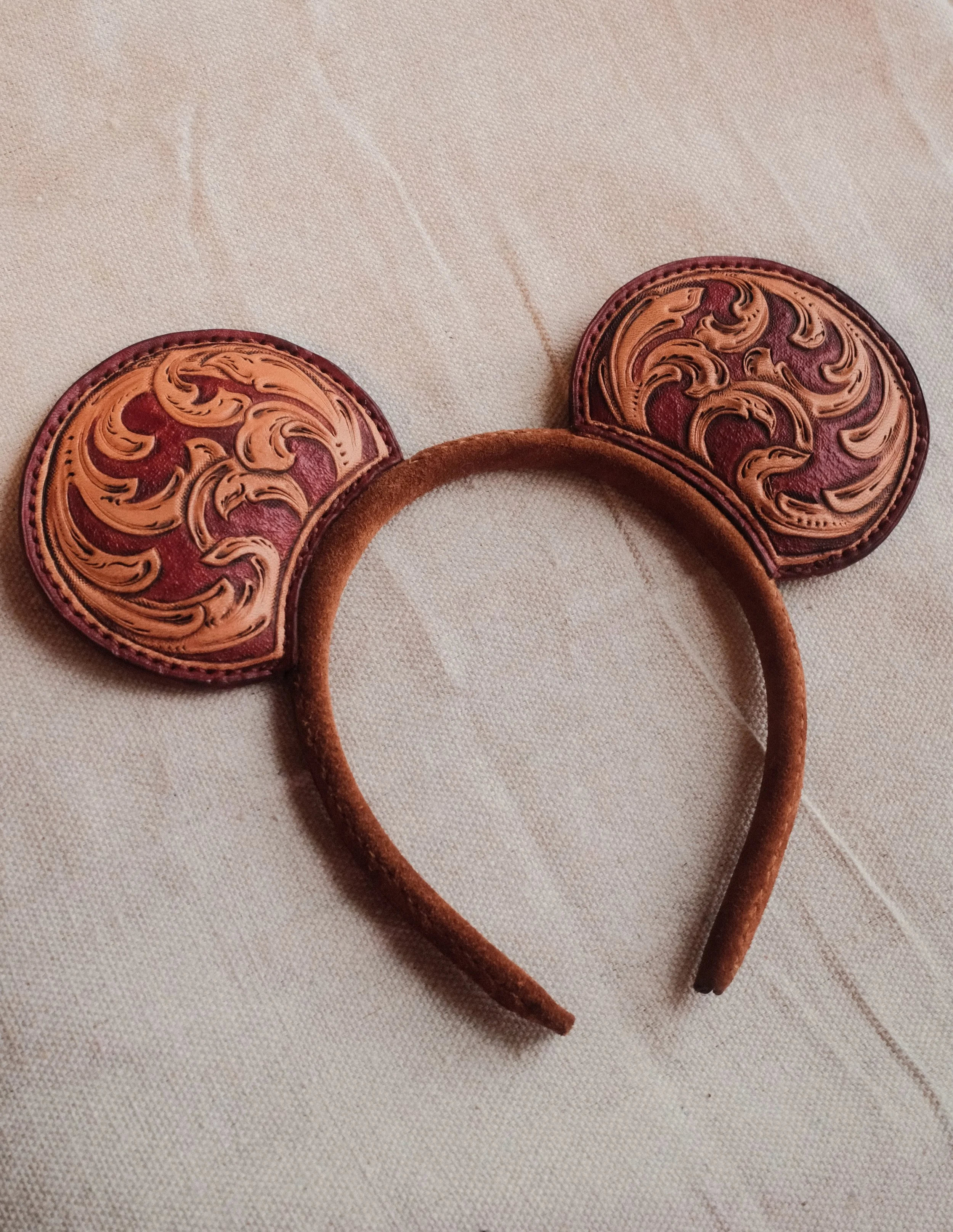 Proud of myself for making so many things and opening my shop on my site finally! From leather tooled theme park mouse ears to skirt hikes for renfaire! I&rsquo;ve also got trucker hats, keyrings and hat bands available. If leather isn&rsquo;t your t