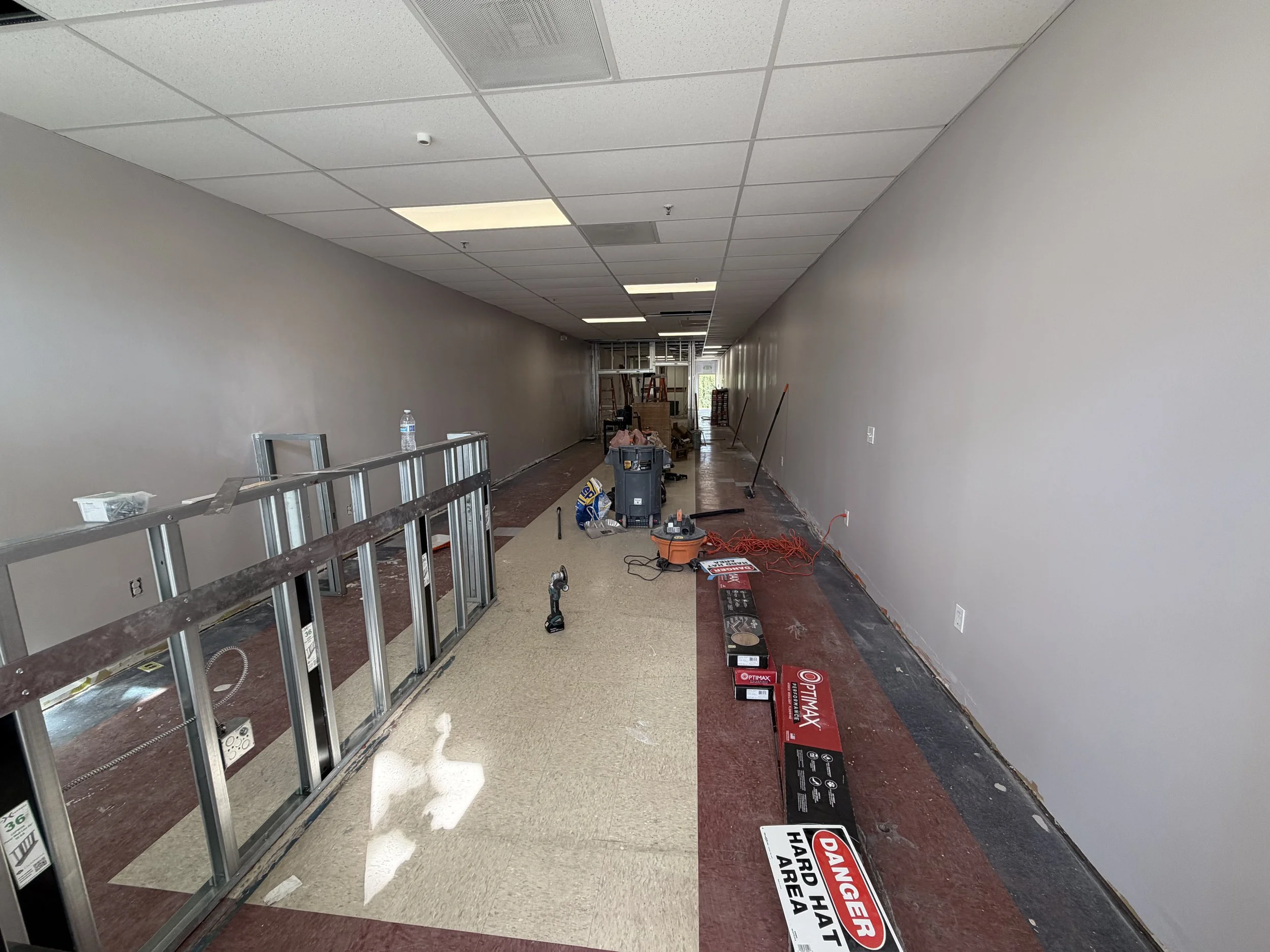 Long tenant space with storefront glass, Silicon Valley