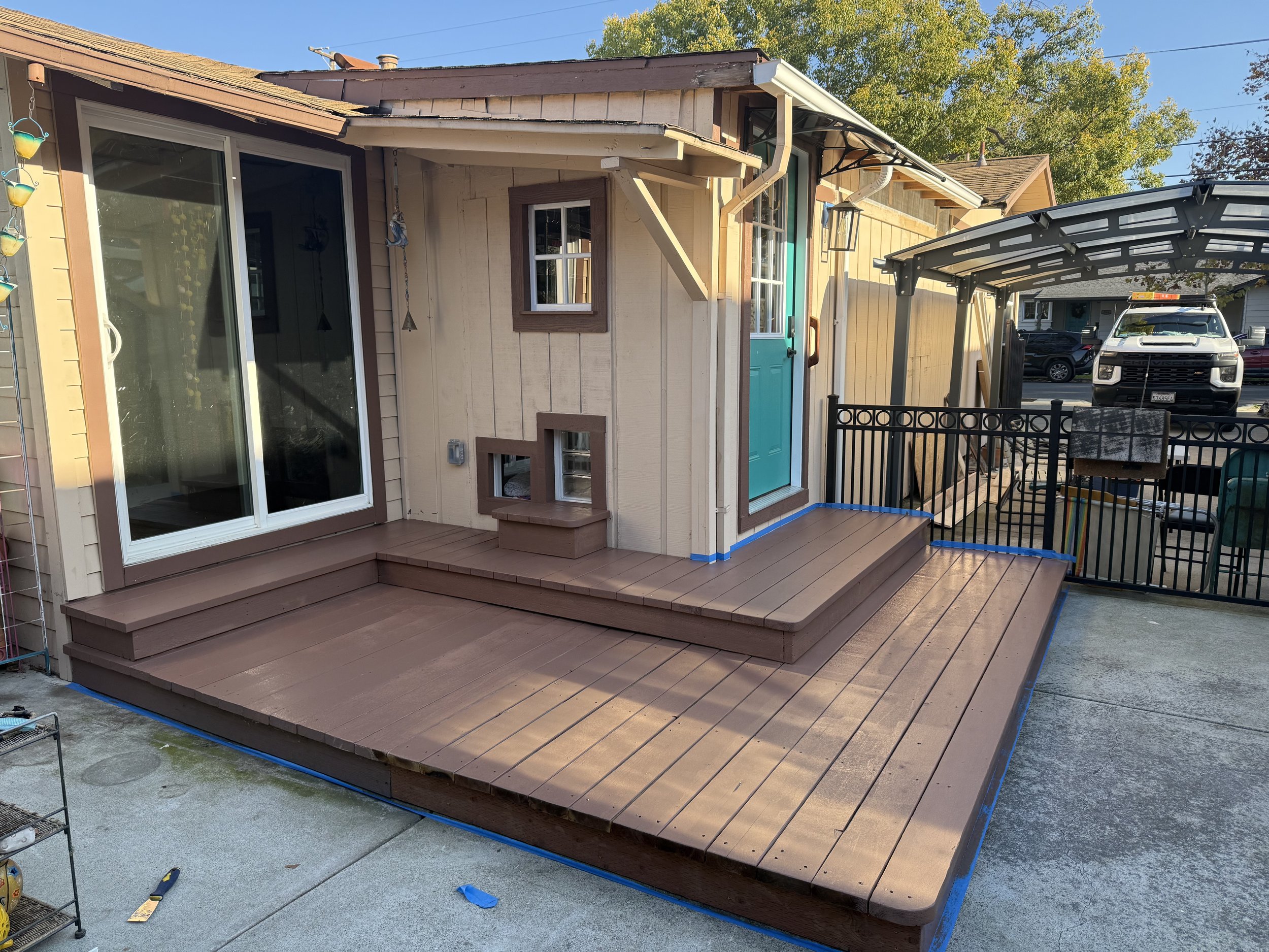 New composite deck and steps in San Jose