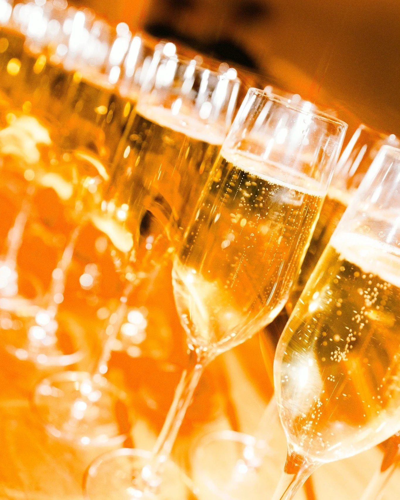 Lined up and ready to pop 🍾
From bubbly on arrival to signature sips all night long, we&rsquo;ve got the good stuff on pour.

Let&rsquo;s toast to your next function @yorkstsocial 🥂