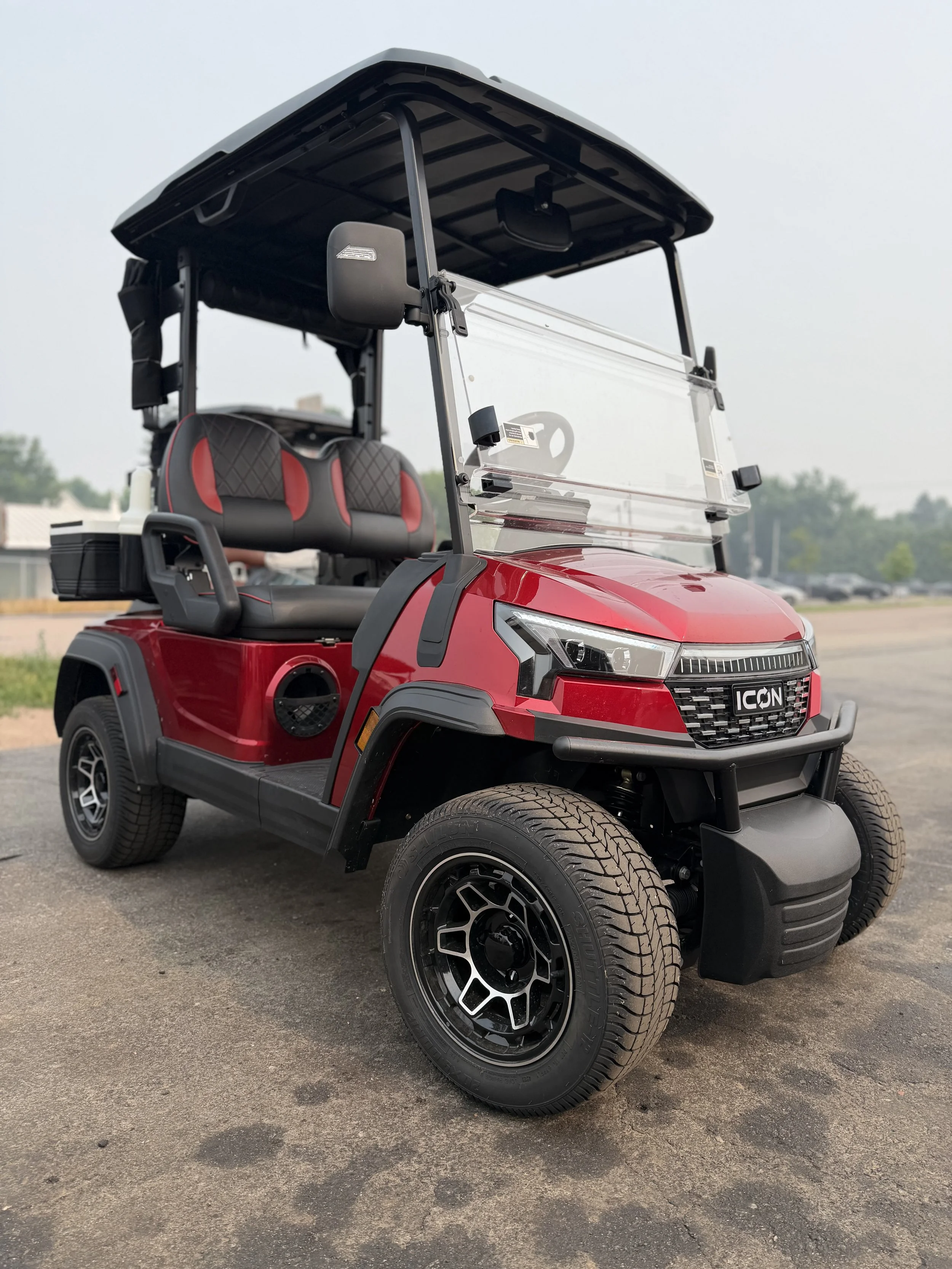 2026 Icon  i20X Lithium - Golf Package - Sangria DEMO