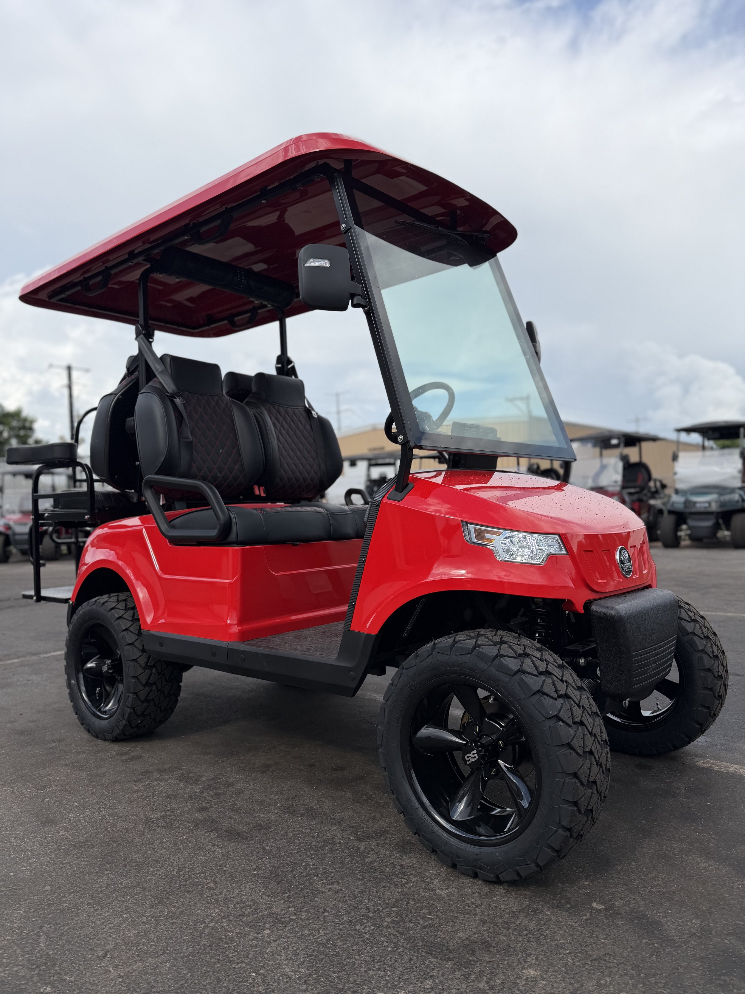 2025 Epic E40 Lithium - Fire Red