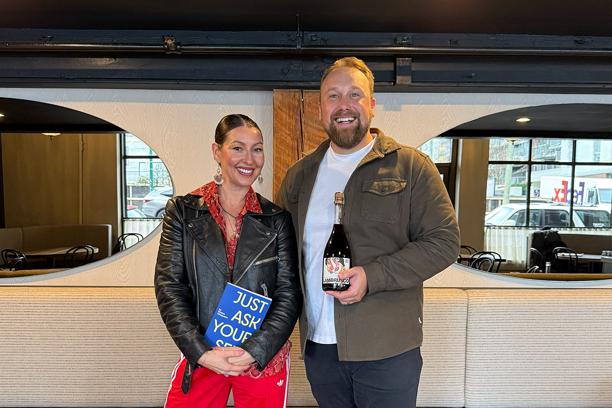 Mates on Crates Feat. Moirae Choquette