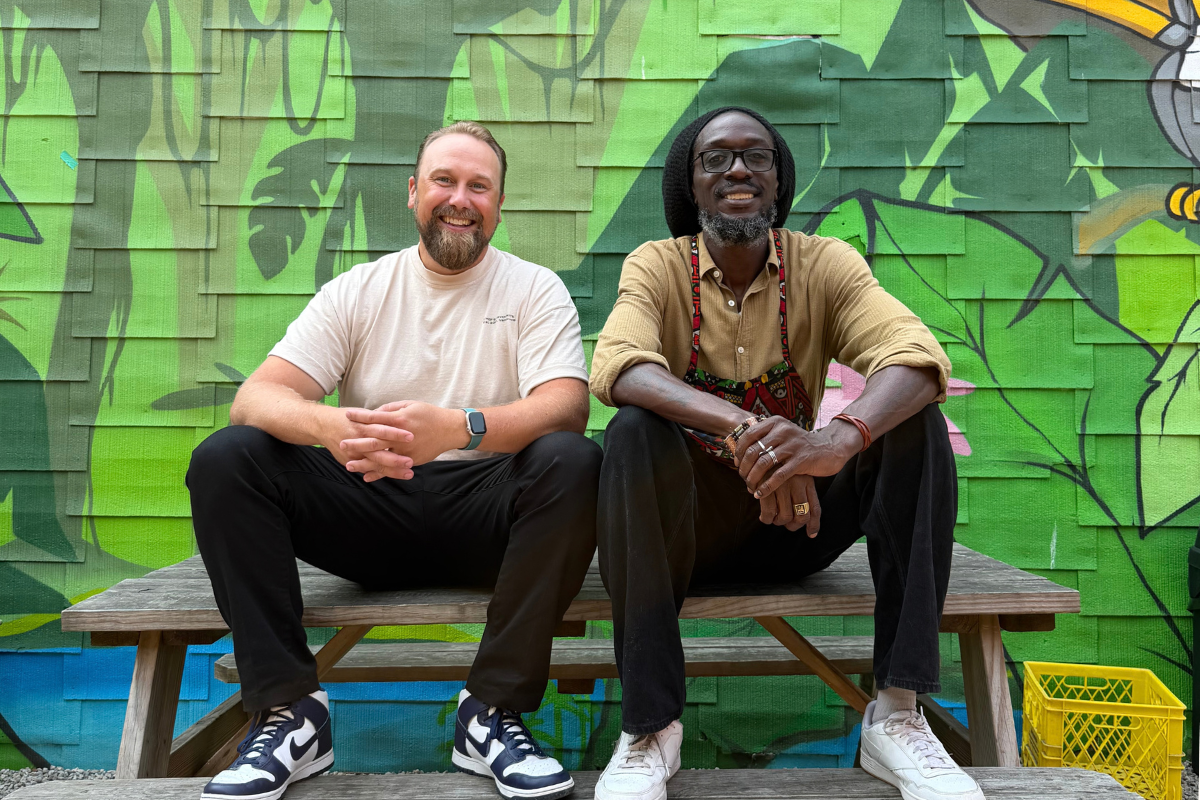 Mates on Crates Feat. Roger Collins