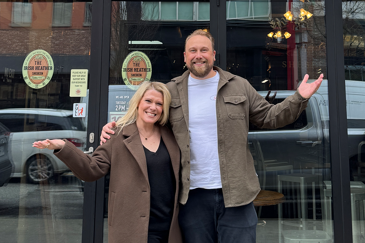 Mates on Crates Feat. Erin Heather