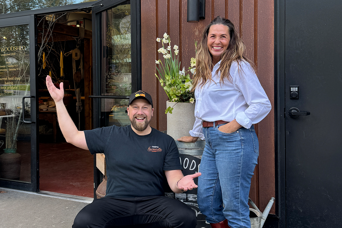 Mates on Crates Feat. Haidee Hart