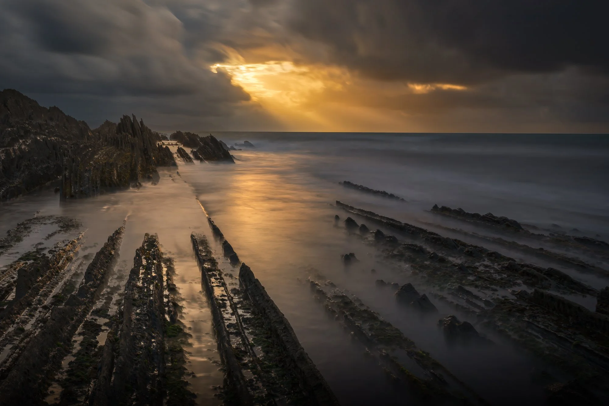 Flysch Cliffs, Zumaia, Basque Country – 3914