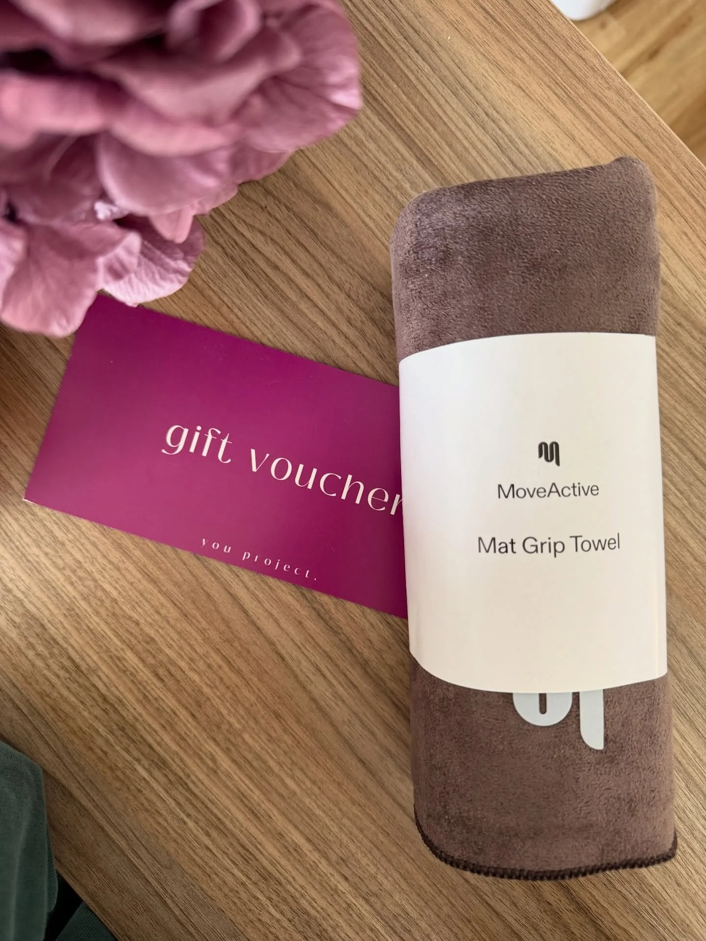 Christmas Gift Ideas 🎅🏾

Save on our packs 

KK pack: 1 x mat or reformer class, pair of Pilates socks and 3 sodii sachets $50. 

Pack 1: 5 class pack mat and reformer + Grip towel $209 (valued at $239)

Pack 2: 5 class pack mat and reformer + Pila