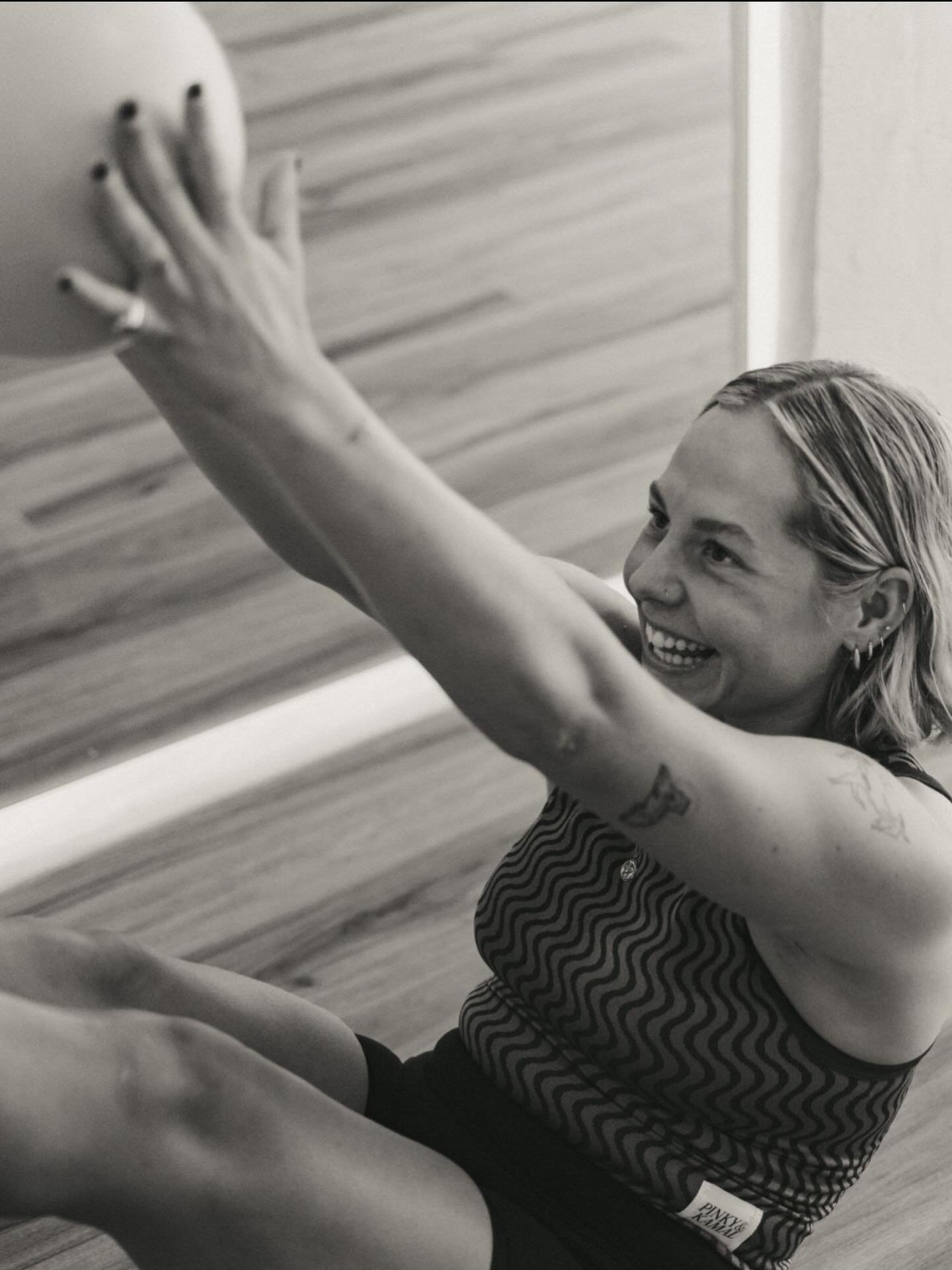 Happy Birthday to our little pocket rocket 💃🏼 @mmollyedwards 
Your energy is unmatched&mdash;you honestly light up every room you walk into. You always bring the vibe, and we&rsquo;re so grateful for you. We love you lots. Soak up all the love toda