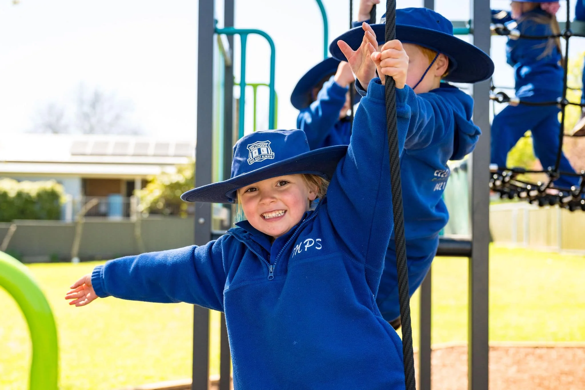 play-swing-fun