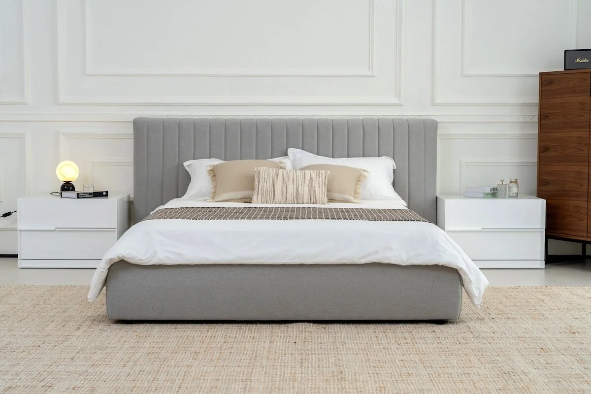 bohaus-alora-bed-silver-1.jpg