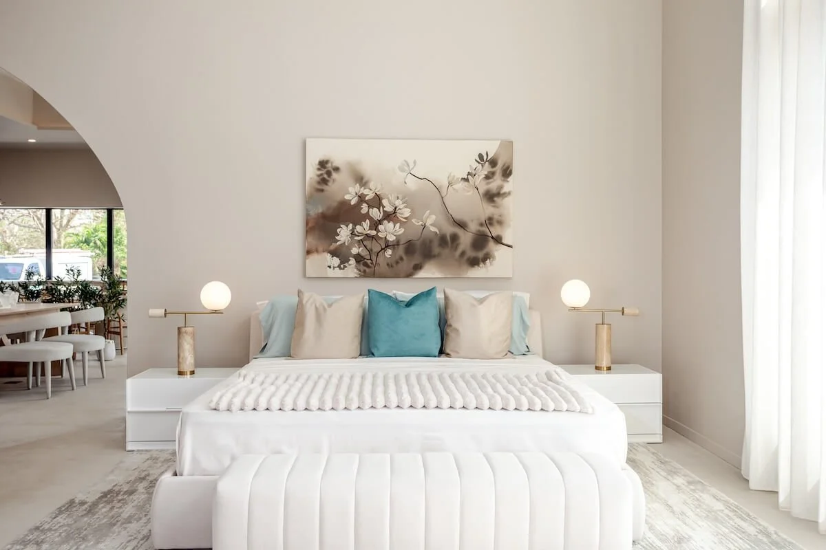 Elaris Table Lamp
