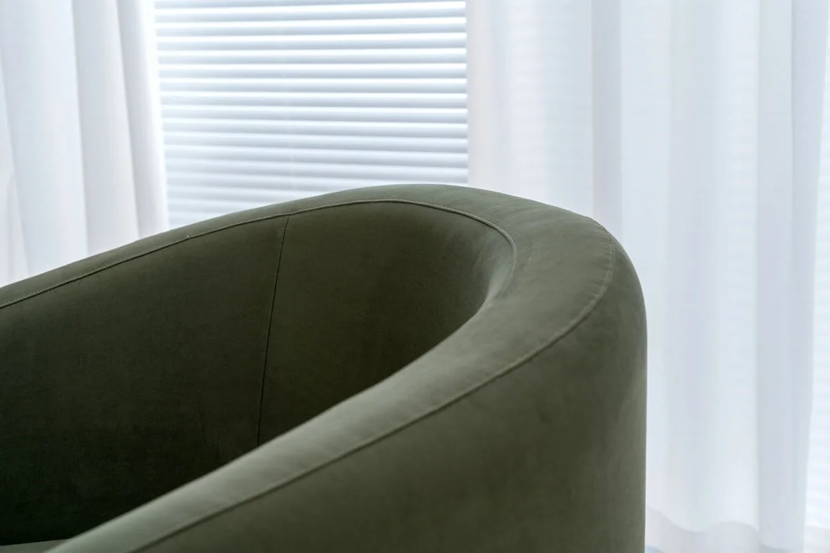 bohaus-calora-lounge-chair-green-7.jpg