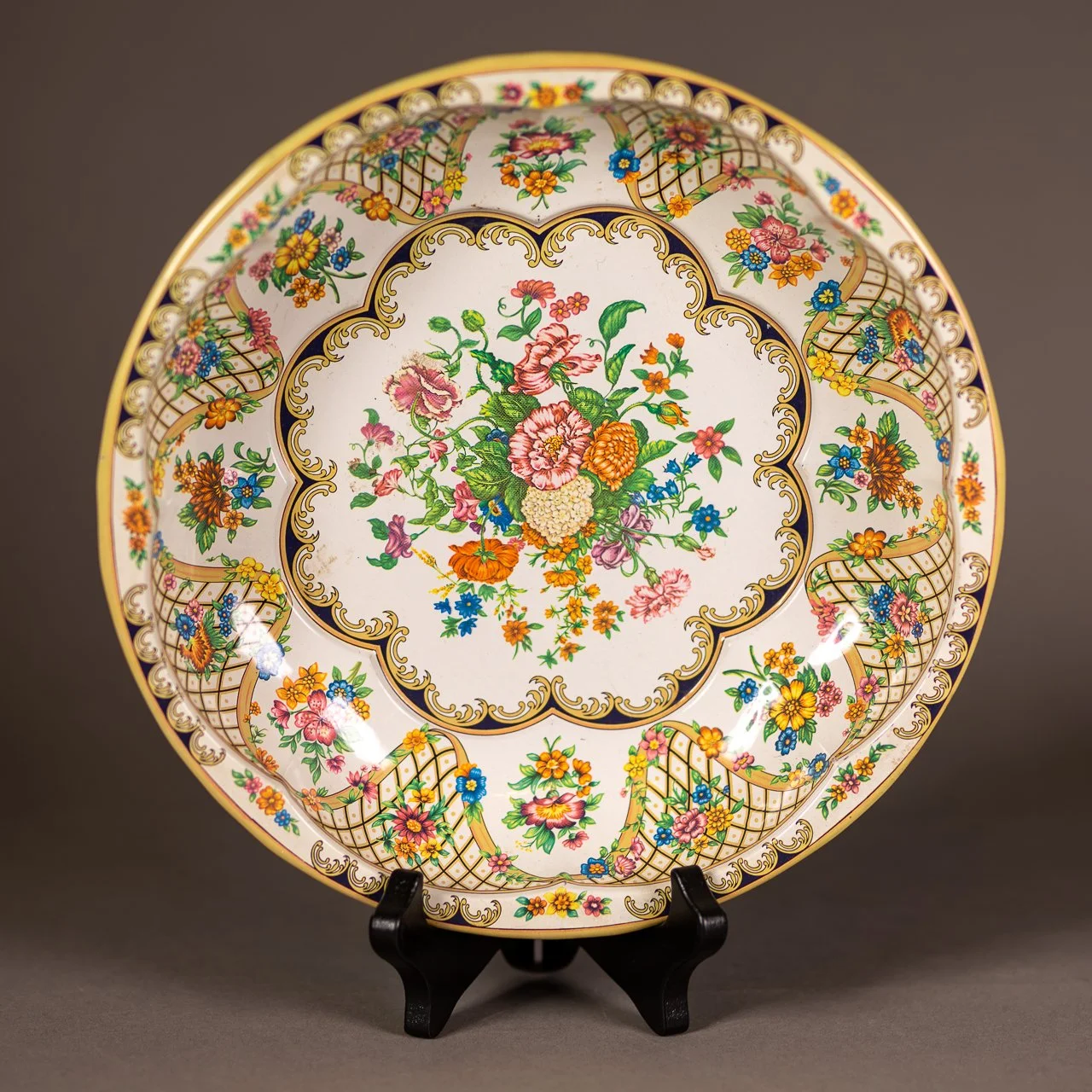 Daher Decorative Serving Bowl
