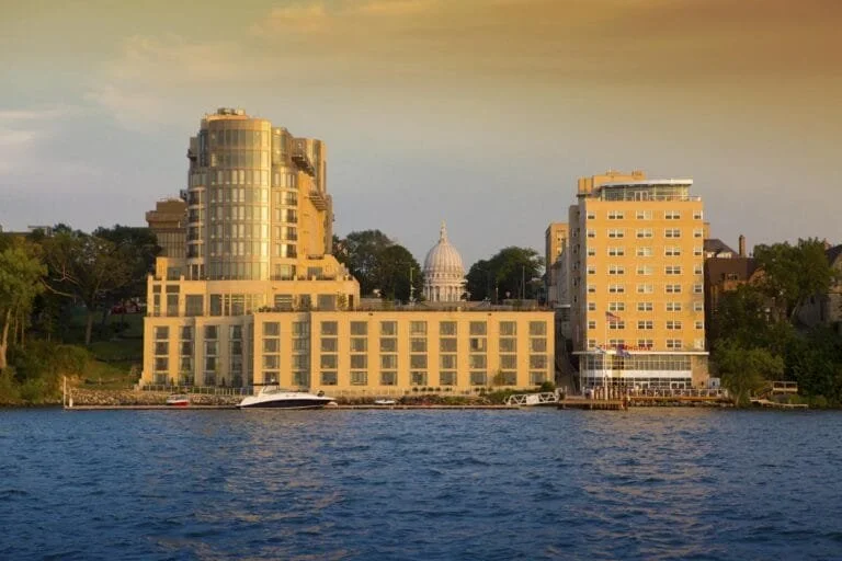 Statehouse Restaurant at the Edgewater