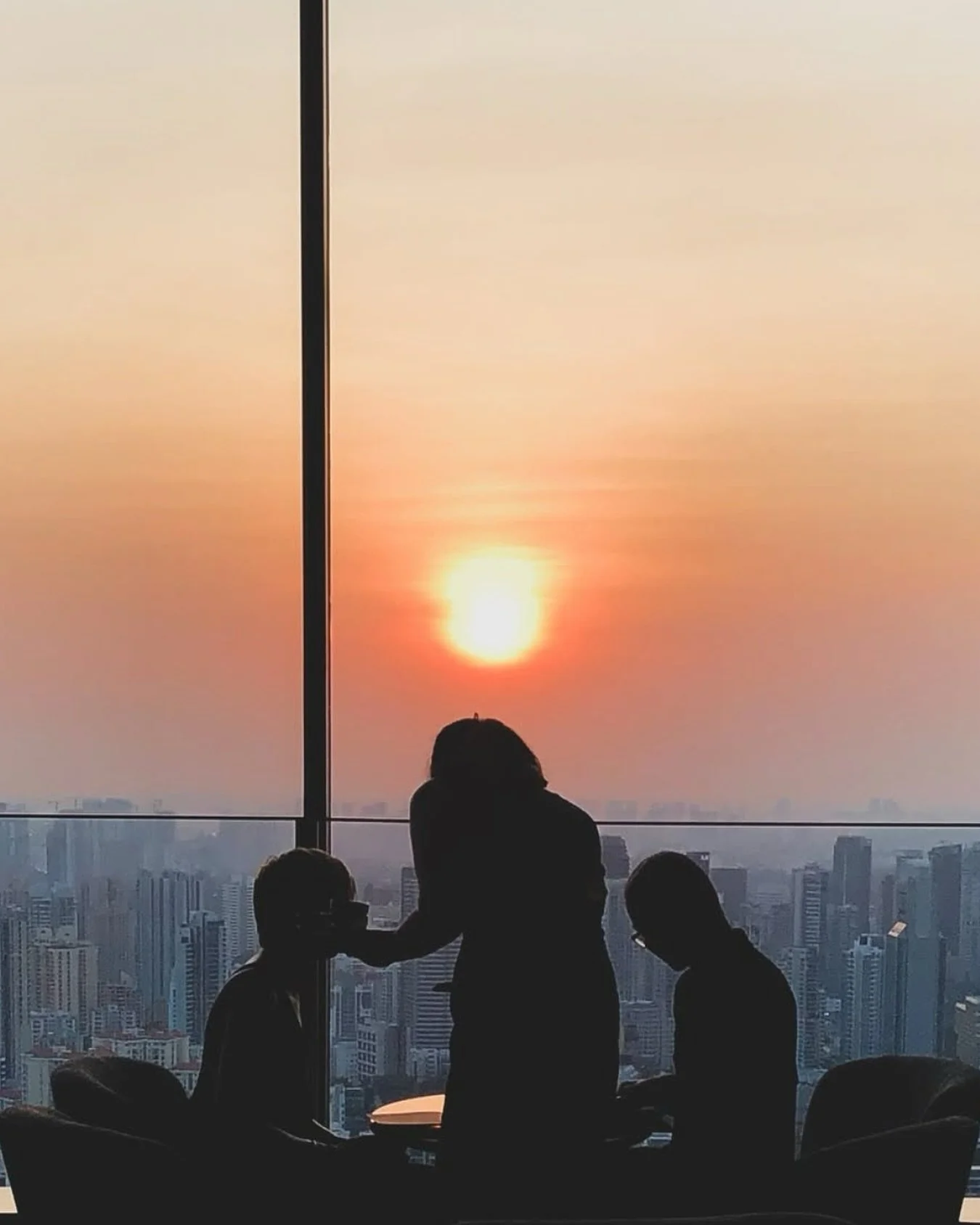 Catch the sunset, toast the view &ndash; golden hour at SKAI Bar.

#SKAIBar