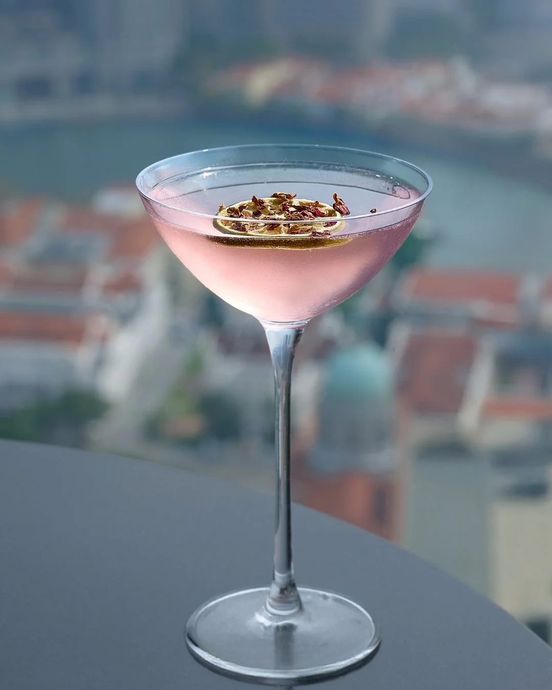 Sip a classic above the city and take in the views from Level 70.

Our Cosmopolitan is crafted with Belvedere vodka, Cointreau, fresh lime and cranberry for a perfectly balanced pour.

#SKAIBar #TheSwissotelStamford #Cocktails