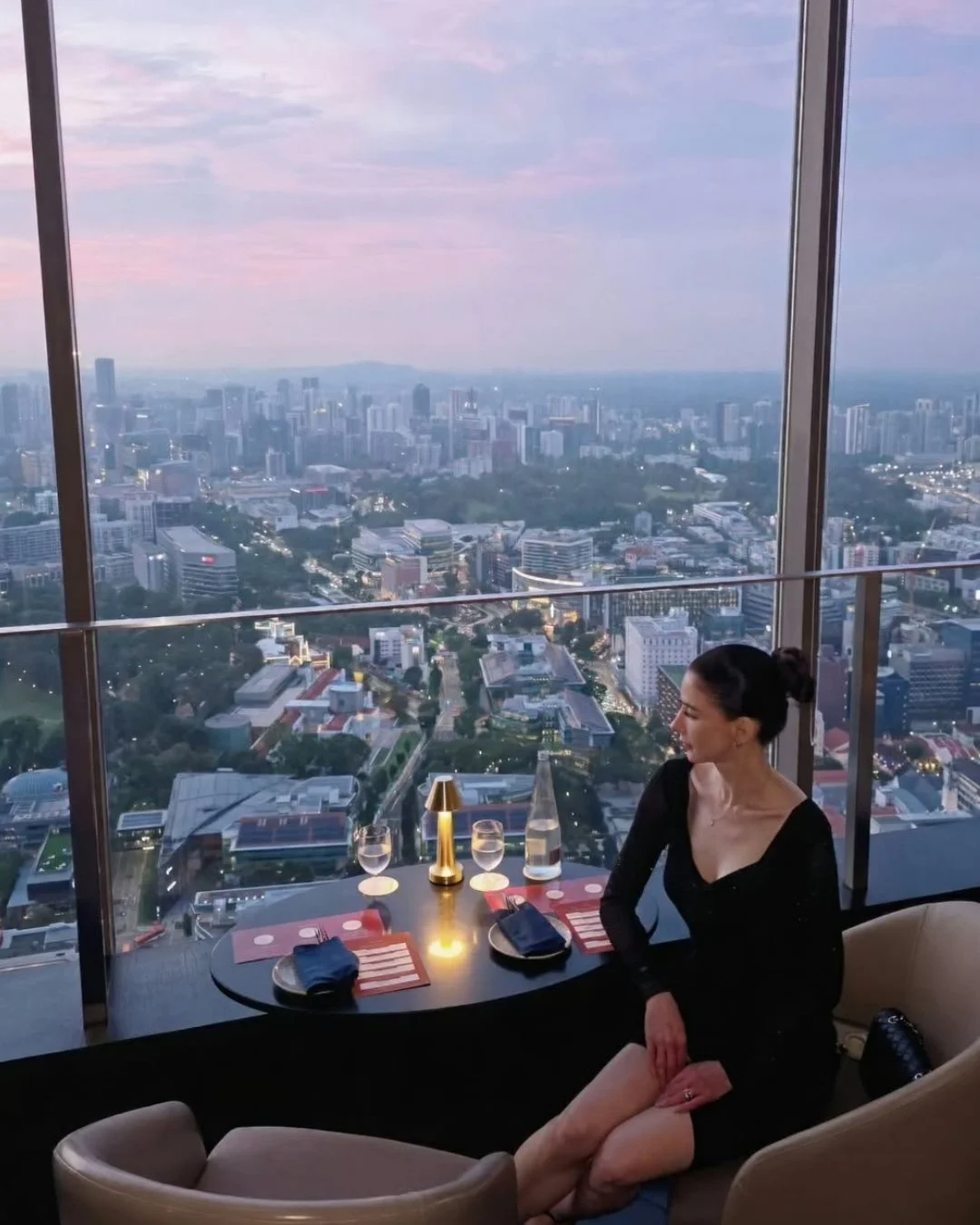 Above the city at SKAI Bar, sunset arrives in shades of lavender and soft city lights.

Set against sweeping views from Level 70, evenings here are made for lingering conversations, quiet moments, and cocktails that carry you into the night.

Thank y