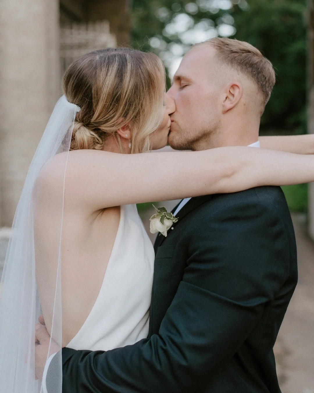 Okay but&hellip; have you ever seen anything more beautiful? These two may as well just have their magazine debut now at this point!

Planning your own wedding for 2026 or 2027? Let&rsquo;s chat and make sure every moment is beautifully documented. E