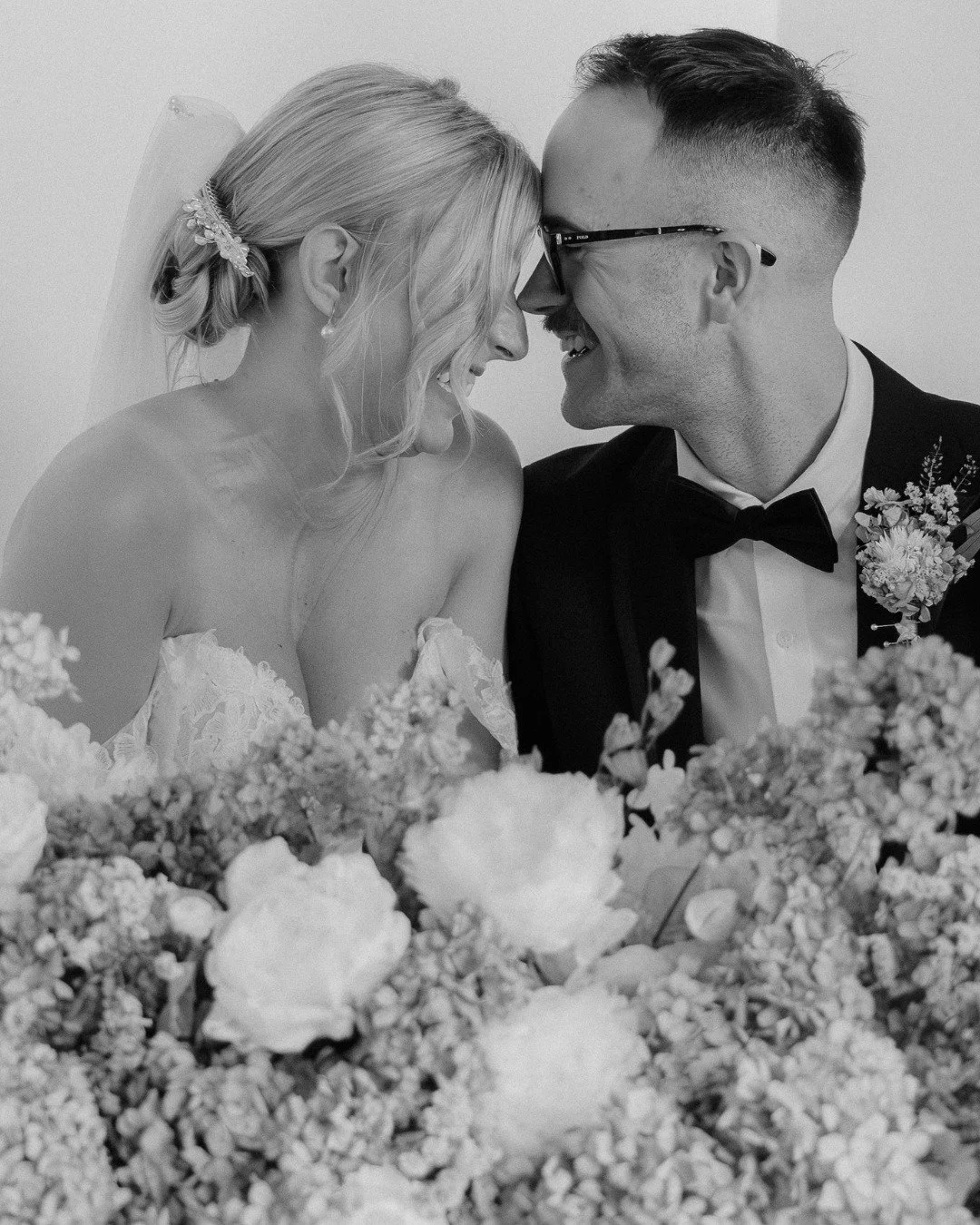 2026/27 wedding trends&hellip; as I&rsquo;m watching them unfold in real time. Not styled. Not staged. Just honest moments.

I&rsquo;m seeing couples lean into intimacy over spectacle. Texture over excess. Meaning over performance.

Heirloom rings. S