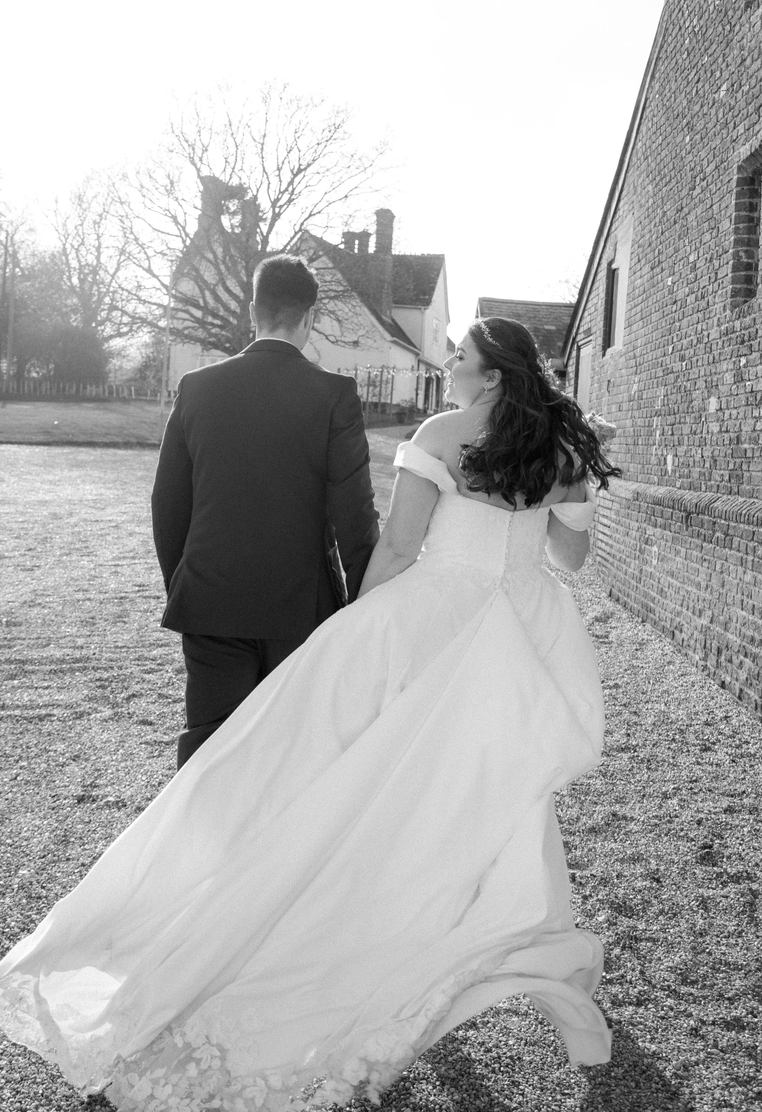 copdock-hall-wedding-couple-movement-natural.jpg