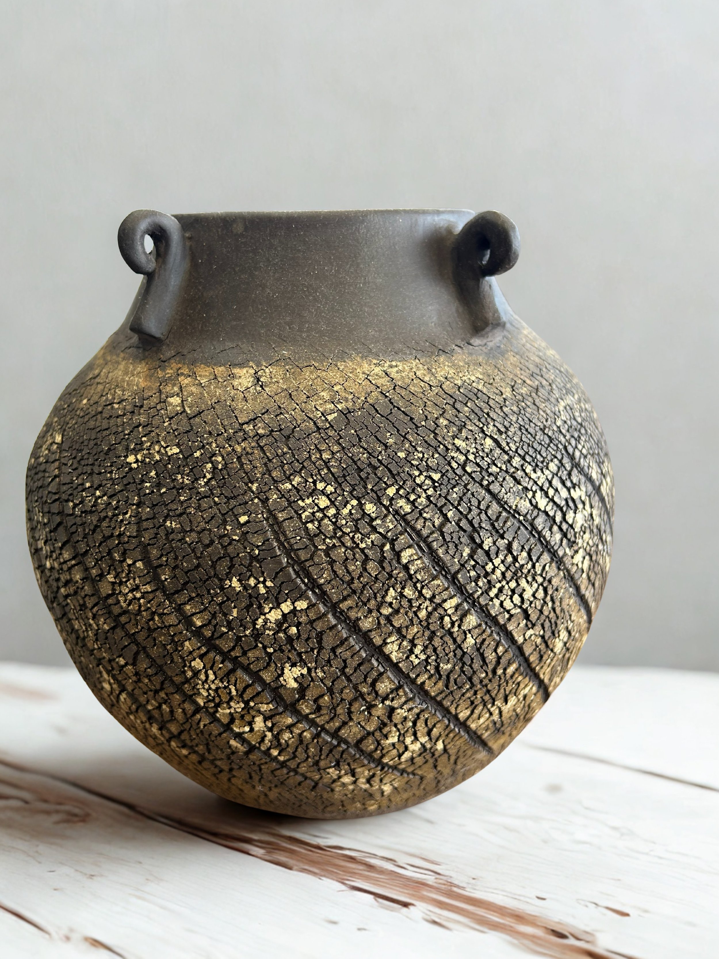 black yellow urn.jpg