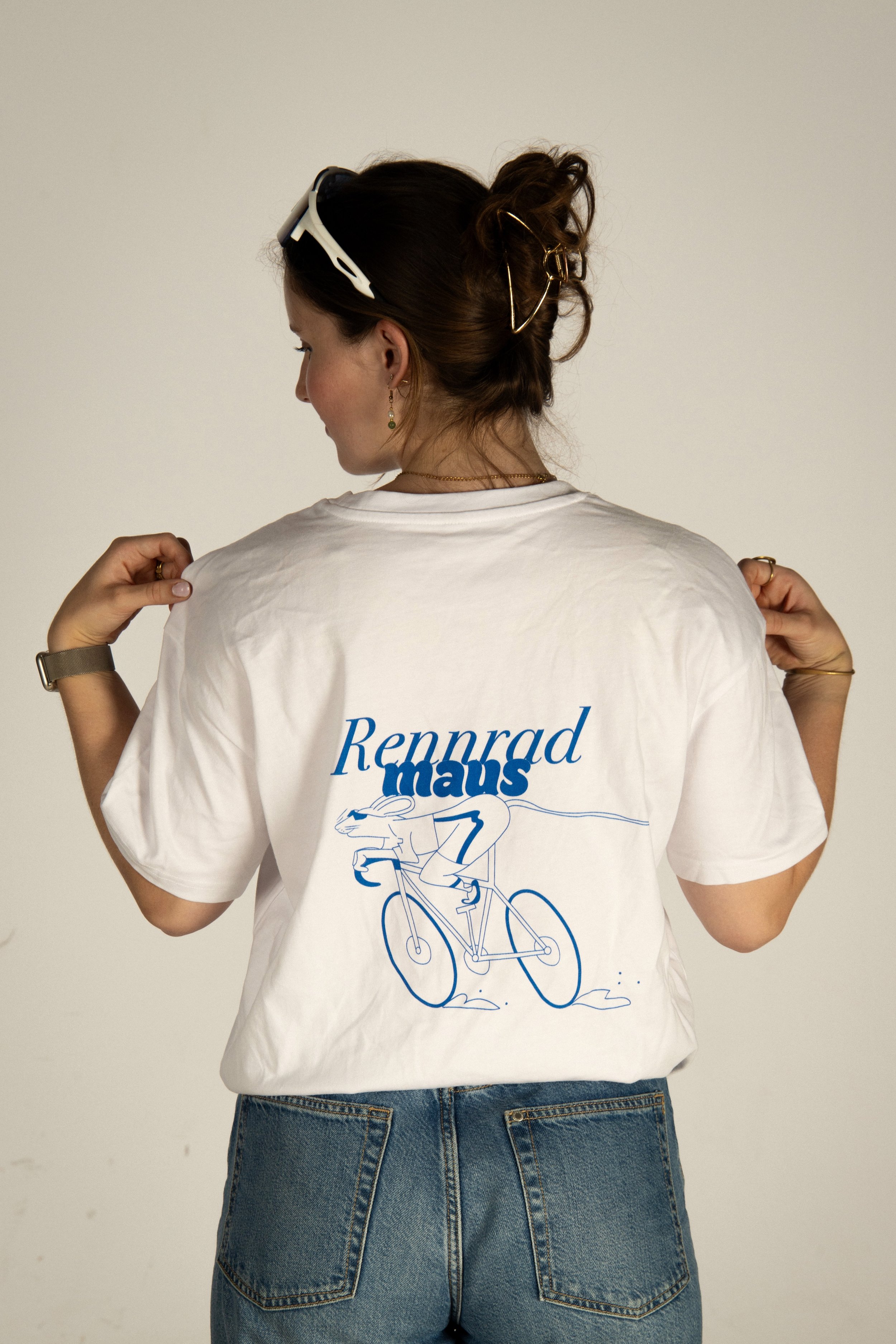 A self-initiated apparel design built around the German term Rennradmaus – a playful nickname for road cycling enthusiasts. The project focused on creating a clean, wearable graphic with a lighthearted personality.